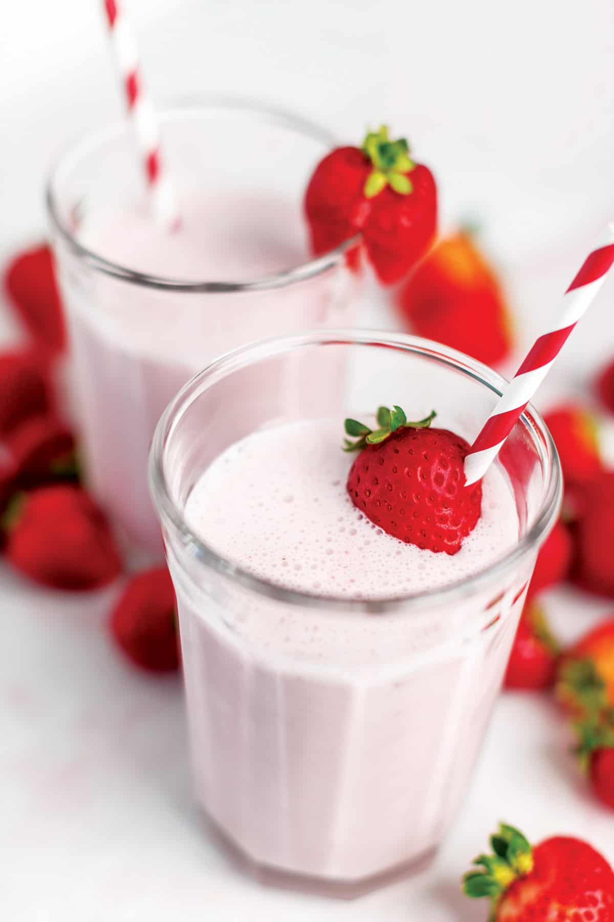 1200x1800 Keto Strawberry Smoothie • Low Carb with Jennifer