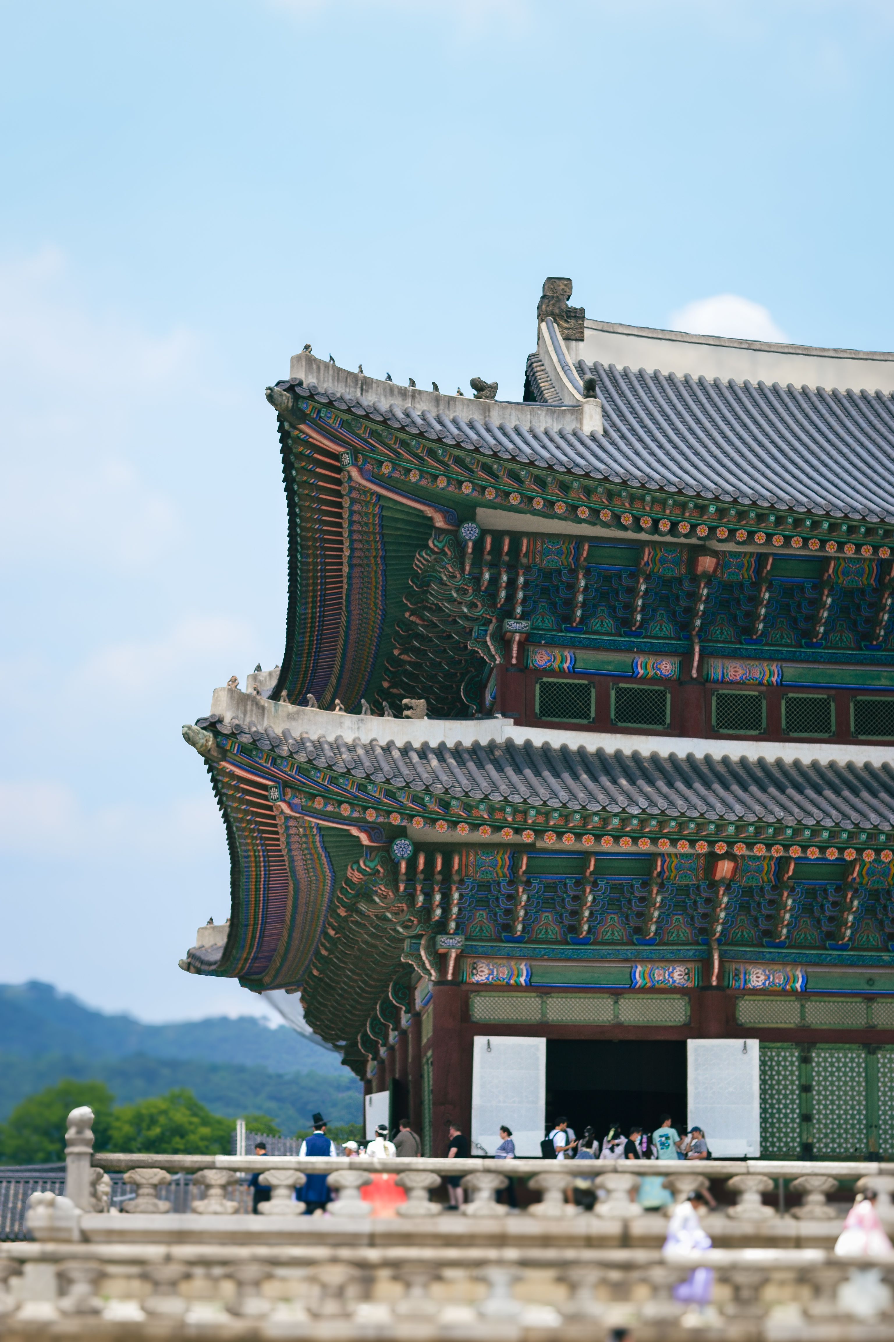 3072x4608 Traditional Korean Architecture in Seoul · Free