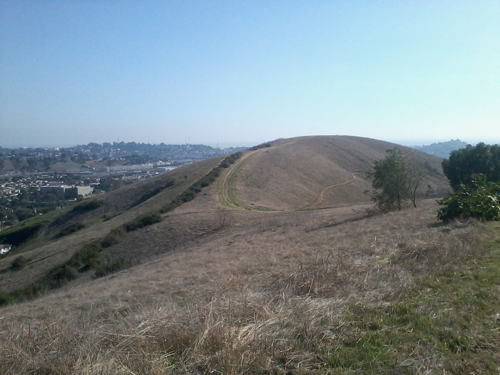1600x1200 Ascot Hills Trail Hikers