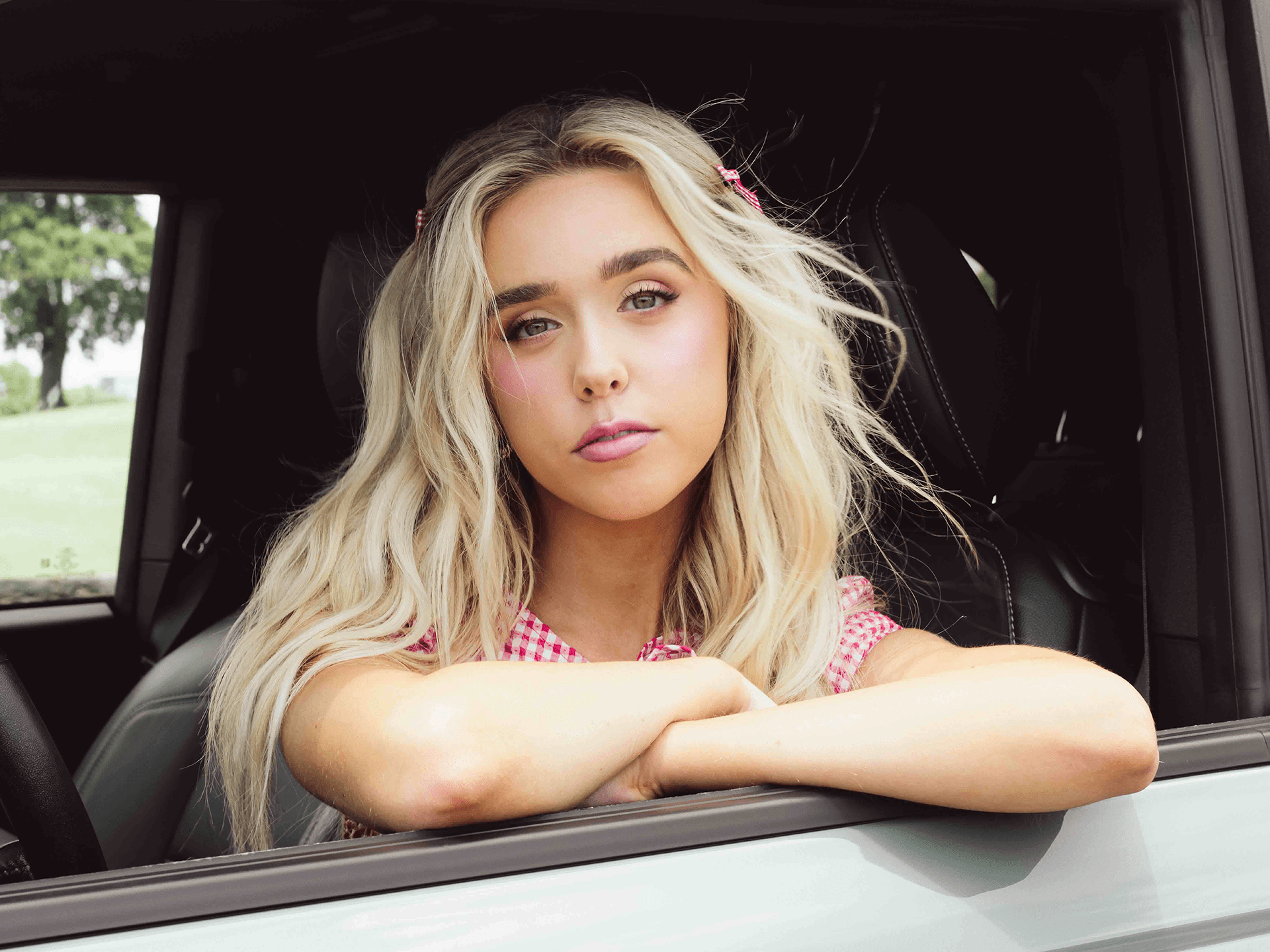 1920x1440 Jenna Davis Official