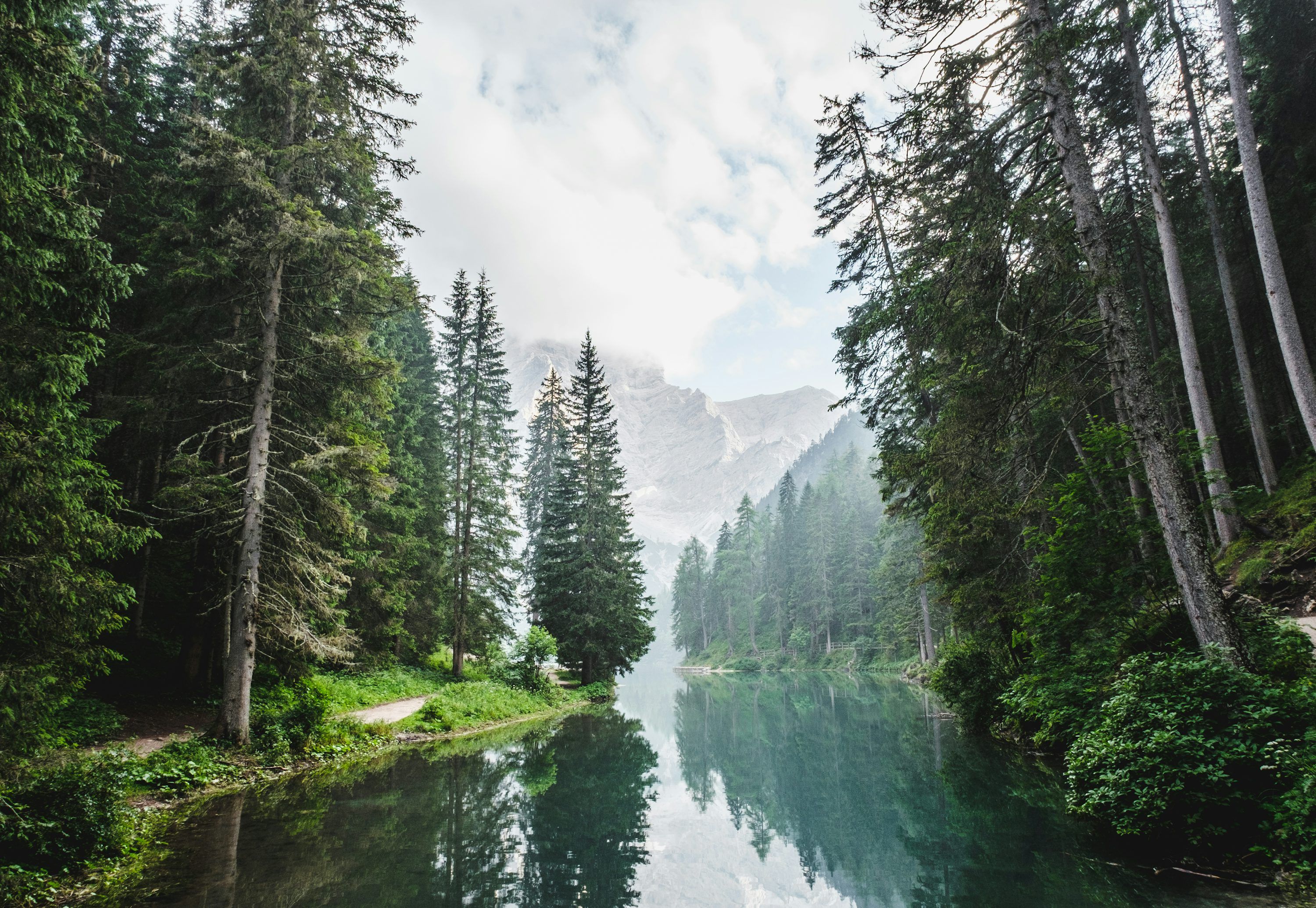 3000x2071 Mountain Lake Picture. Download Free Image