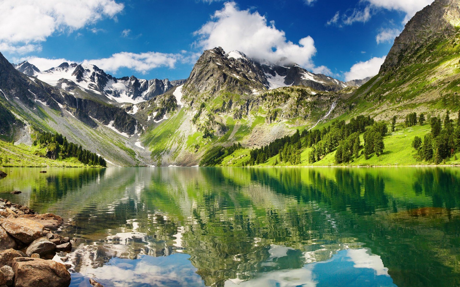 1920x1200 Majestic Mountain Peaks Reflected in Crystal Clear Lake