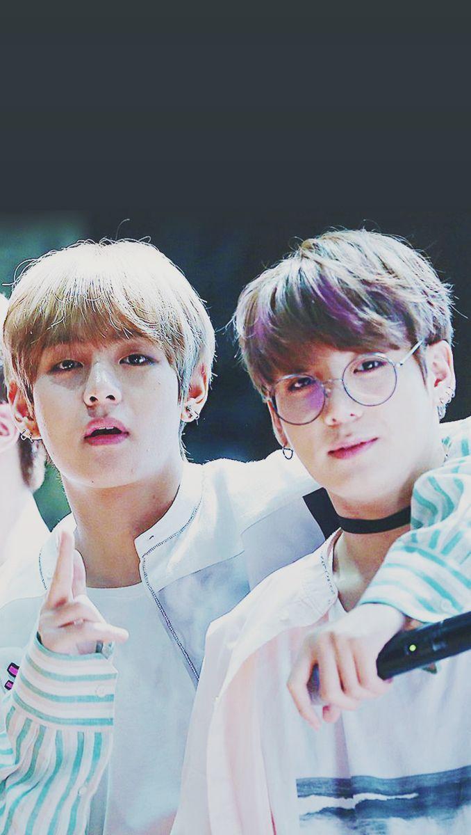 678x1200 Taekook Wallpaper