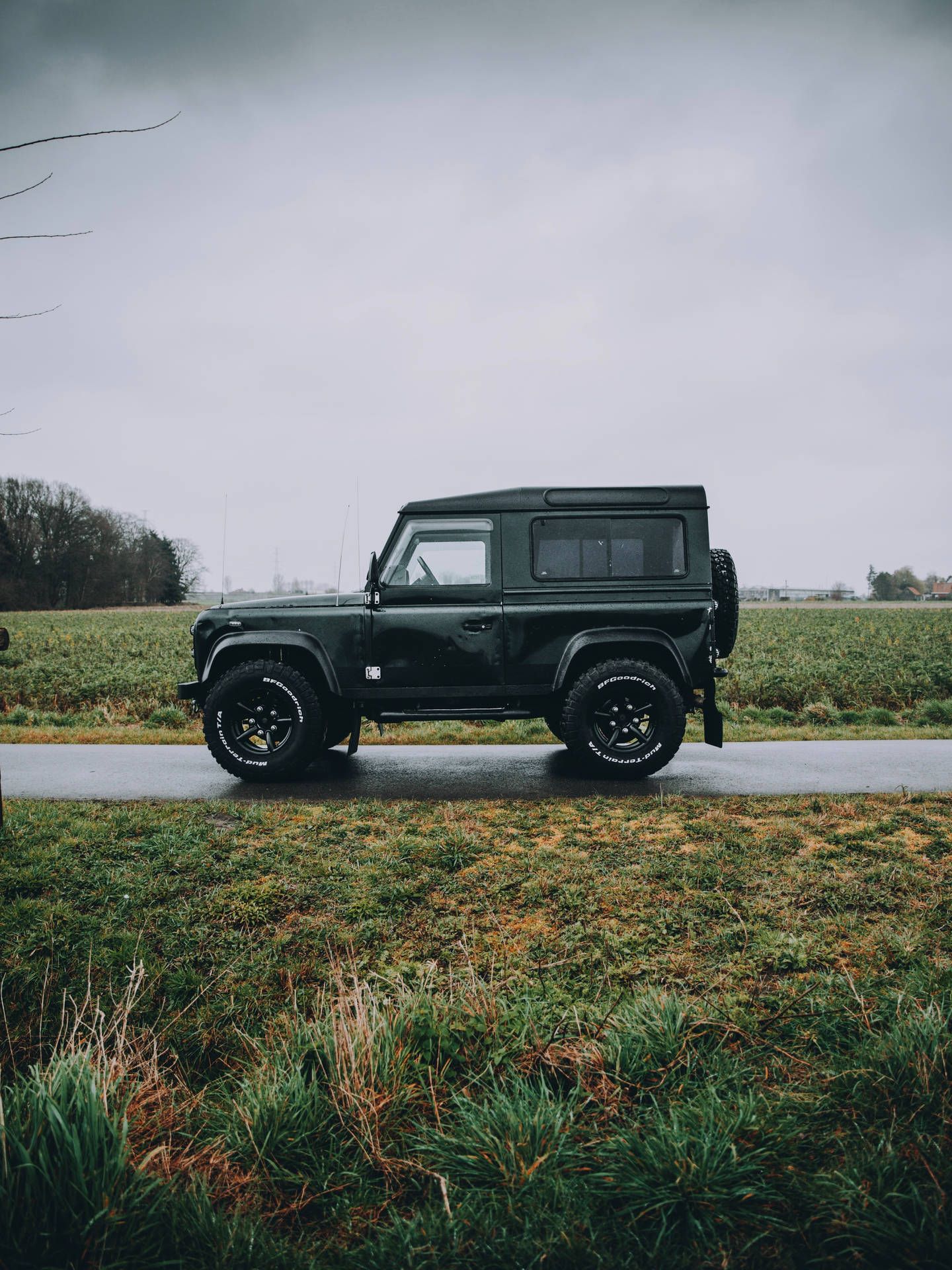 1440x1920 Land Rover Defender Phone Wallpaper
