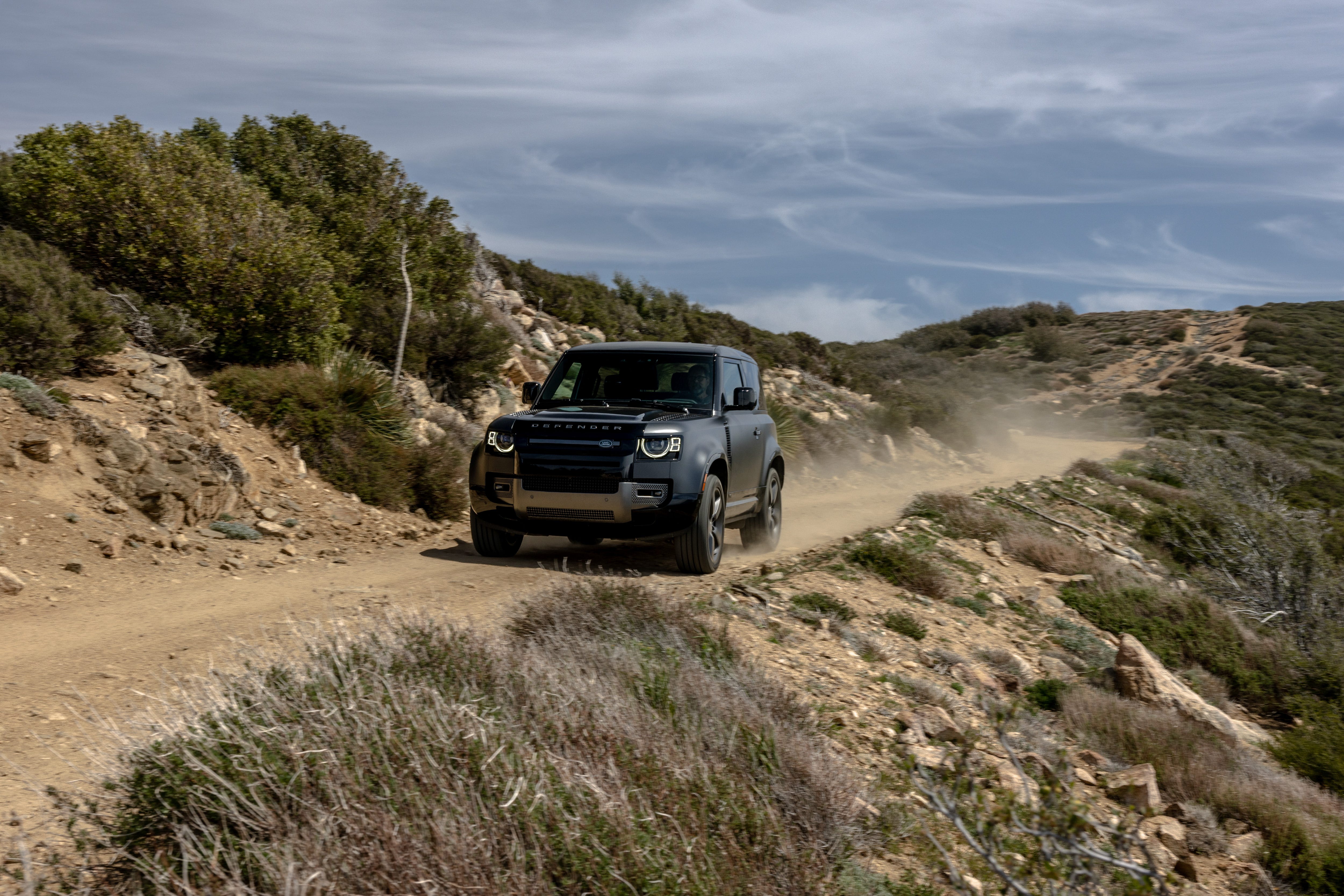 5000x3335 View Photo of the 2022 Land Rover Defender 90 V8