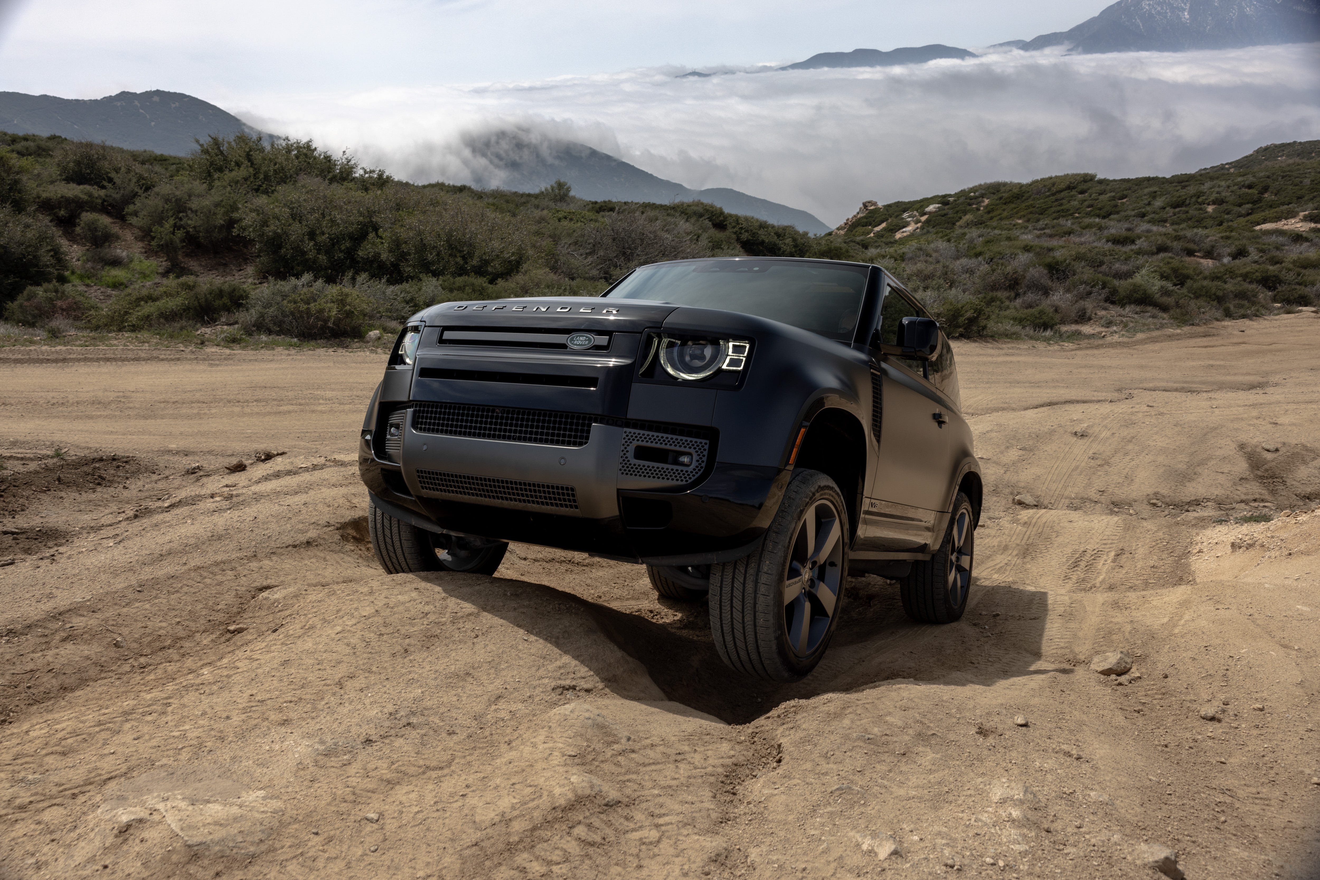 5000x3335 View Photo of the 2022 Land Rover Defender 90 V8