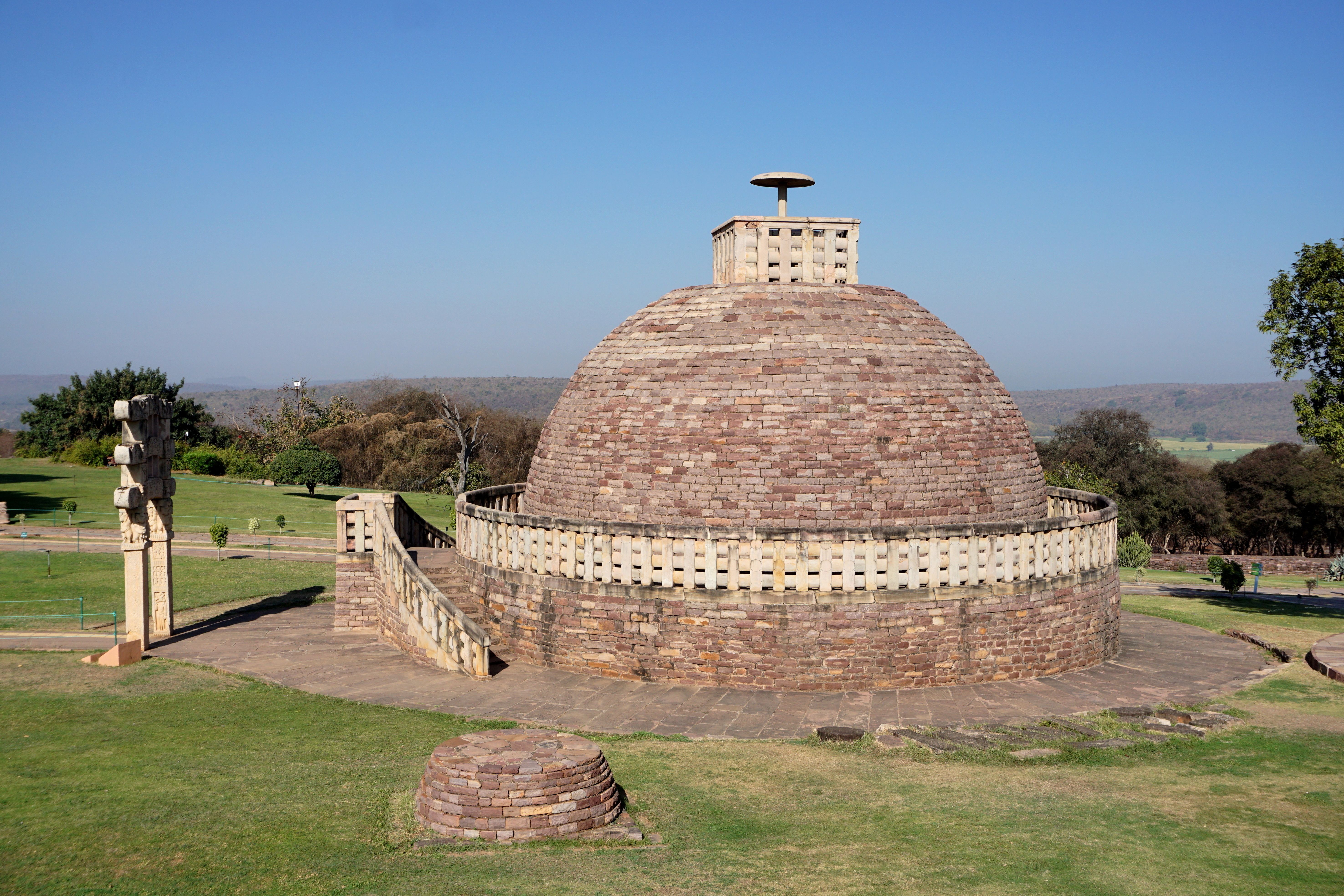 5902x3935 Stupa no. Sanchi, Madhya Pradesh