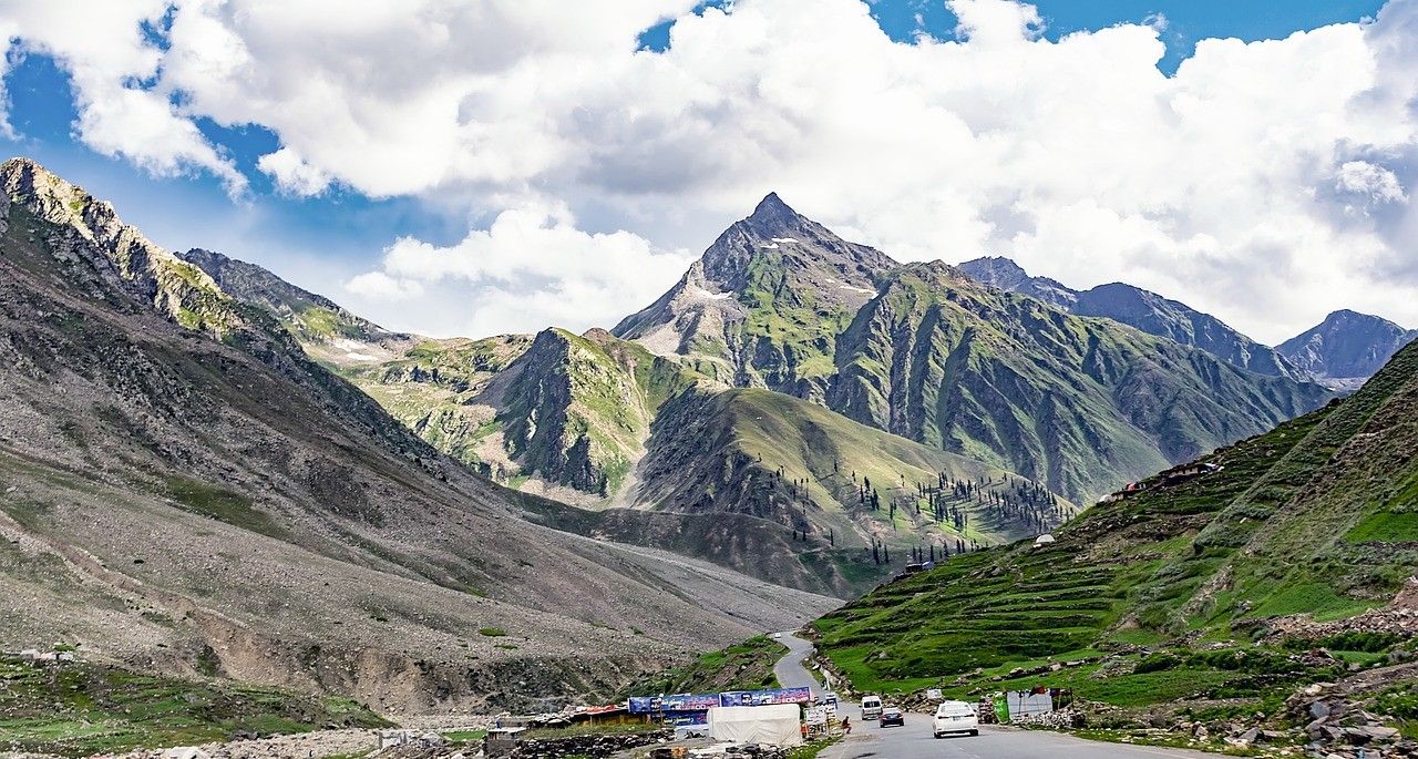 1280x685 Days 3 Nights Honeymoon Tour Package to Naran Kaghan