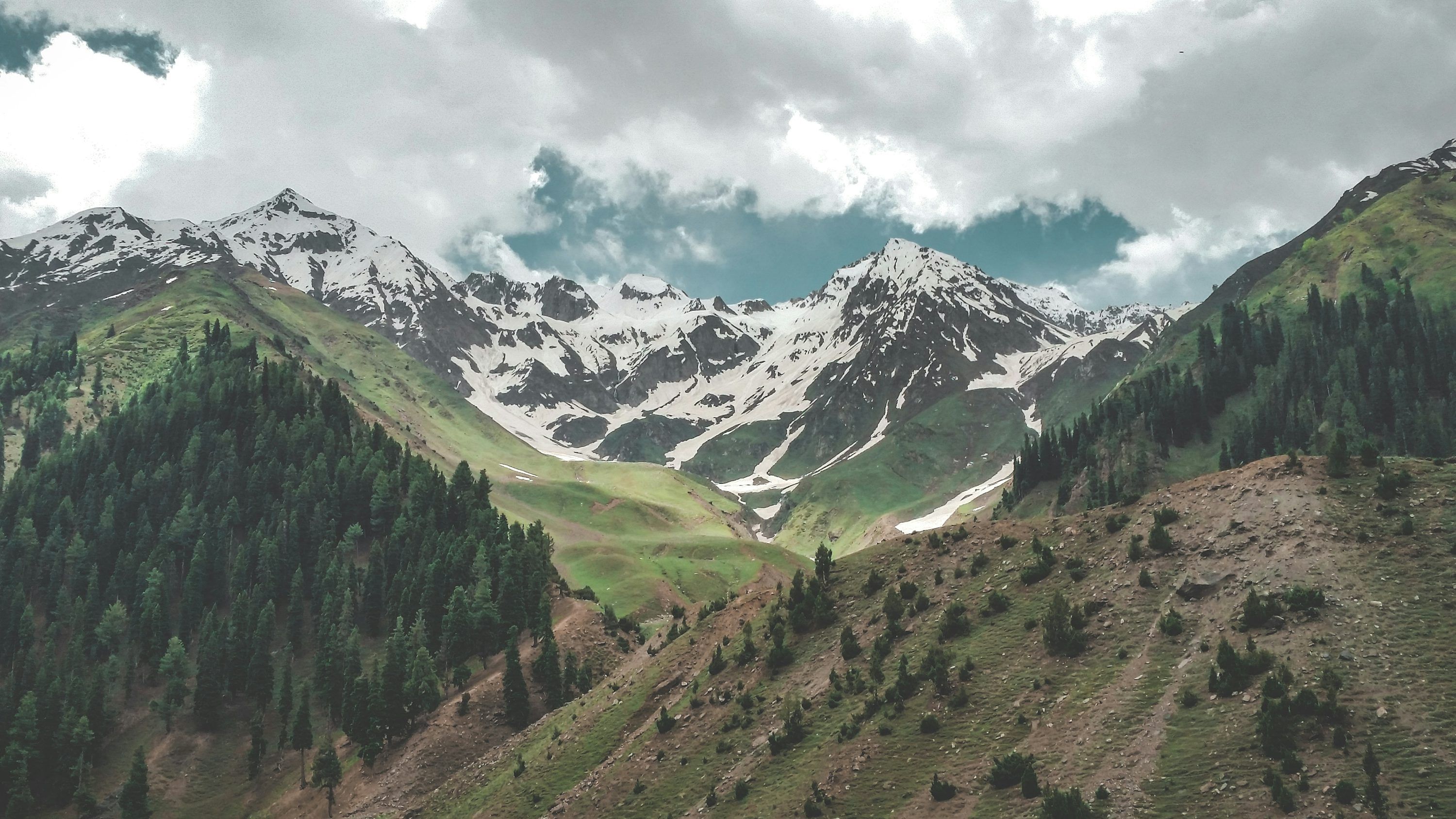 3000x1688 Naran Picture. Download Free Image