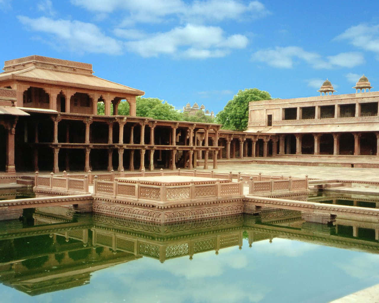 1280x1024 Download The Khwabgah Building In Fatehpur Sikri Wallpaper