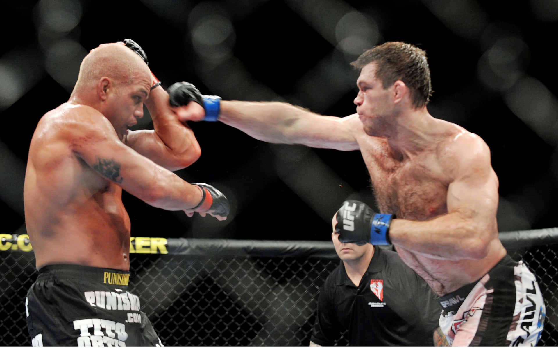 1920x1206 Download Tito Ortiz Versus Forrest Griffin 3 UFC Wallpaper