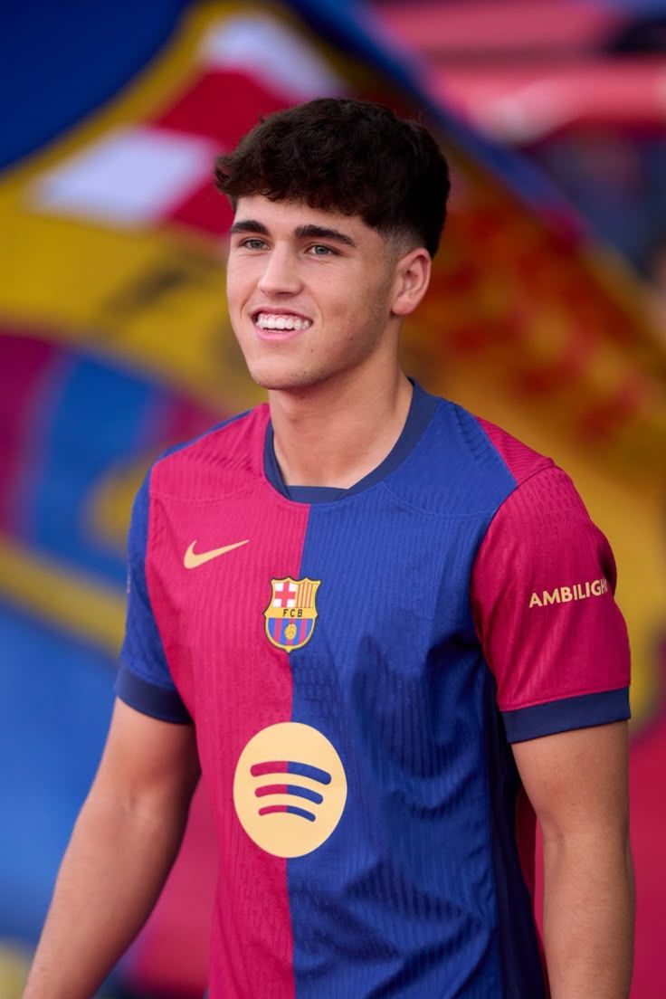 736x1104 Pau Cubarsi