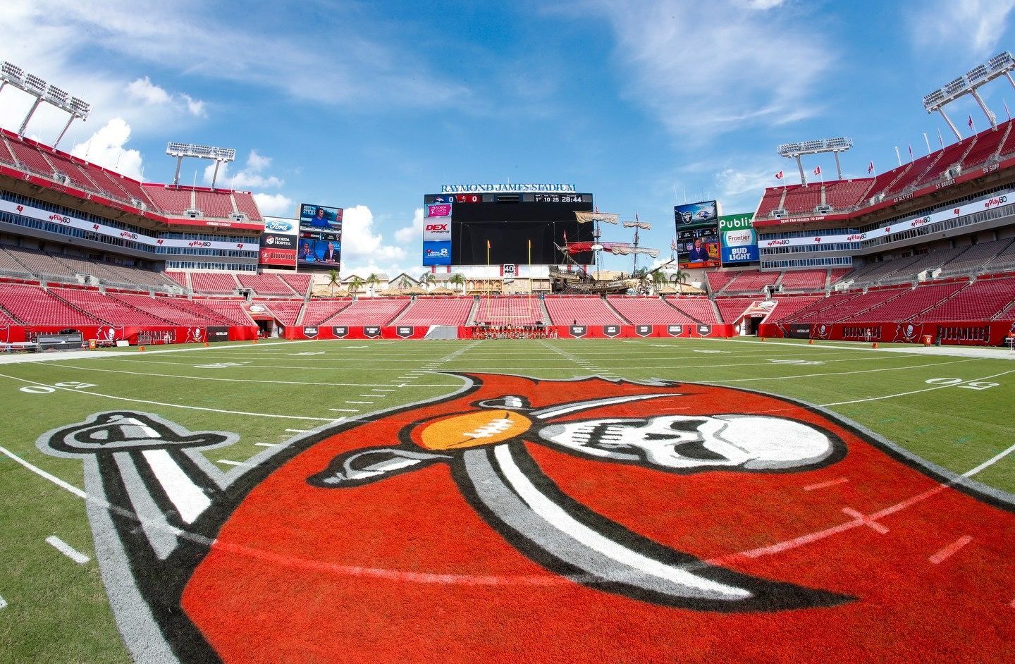 1440x942 Raymond James Stadium for Tampa Bay Buccaneers Football. Bucs stadium, Texas a&m stadium, Raymond james stadium in tampa
