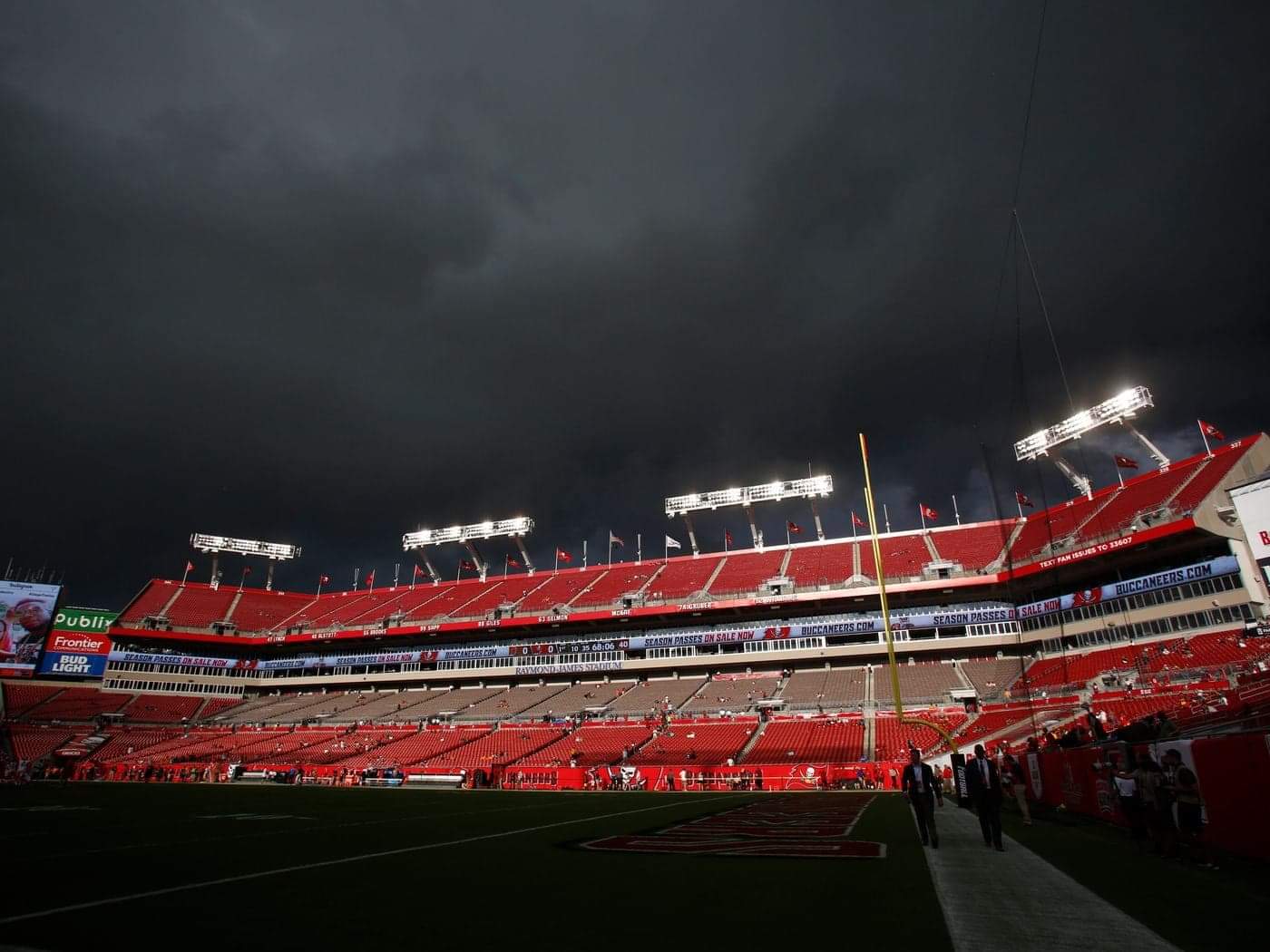 1400x1050 Buccaneers Attempt To Change Primetime Fortunes