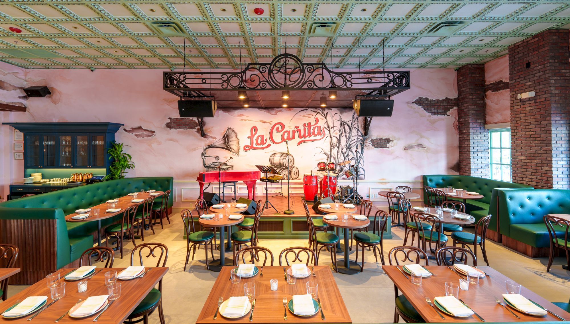 2000x1137 La Cañita Miami Best Cuban Bar & Caribbean Restaurant Miami