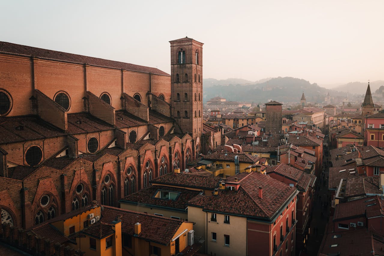 1279x853 Is Bologna a Good City for Students? Pros and Cons