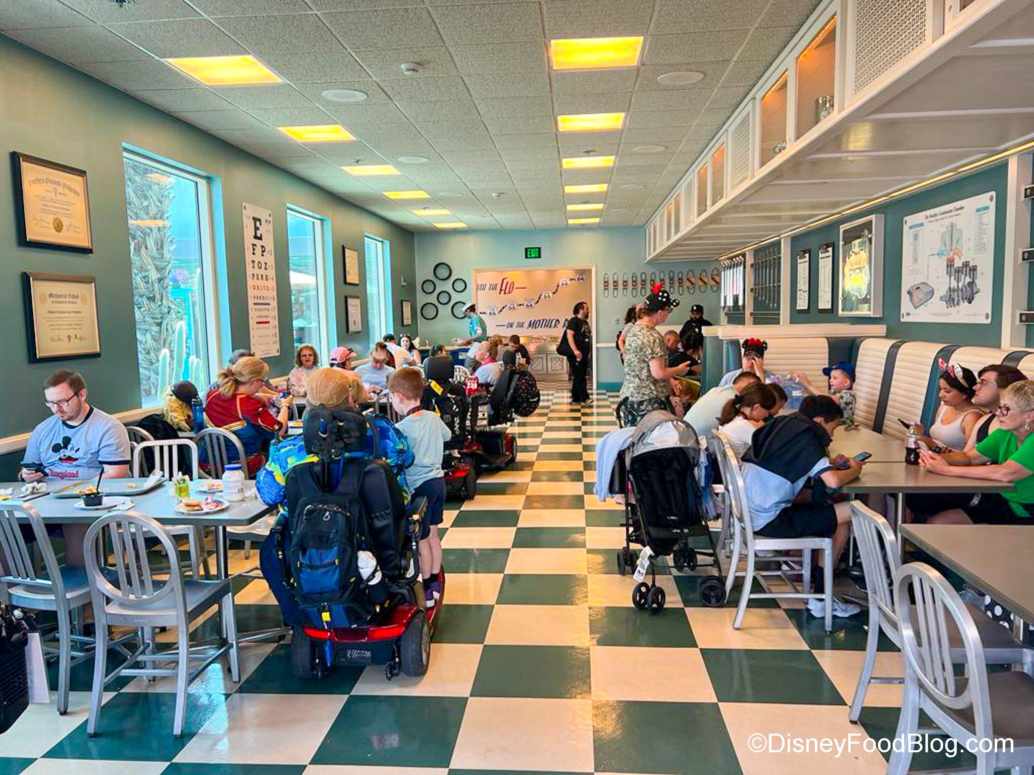 2048x1536 REVIEW: Flo's V 8 Cafe In Disney California Adventure. The Disney Food Blog
