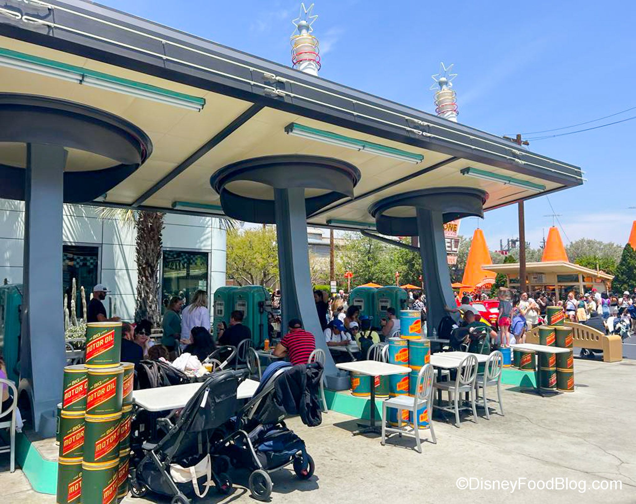 2048x1624 REVIEW: Flo's V 8 Cafe In Disney California Adventure. The Disney Food Blog