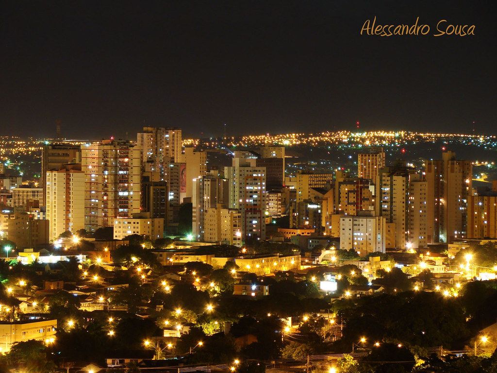 1024x768 Goiânia, vista noturna. Essa é a vista do meu apartamento