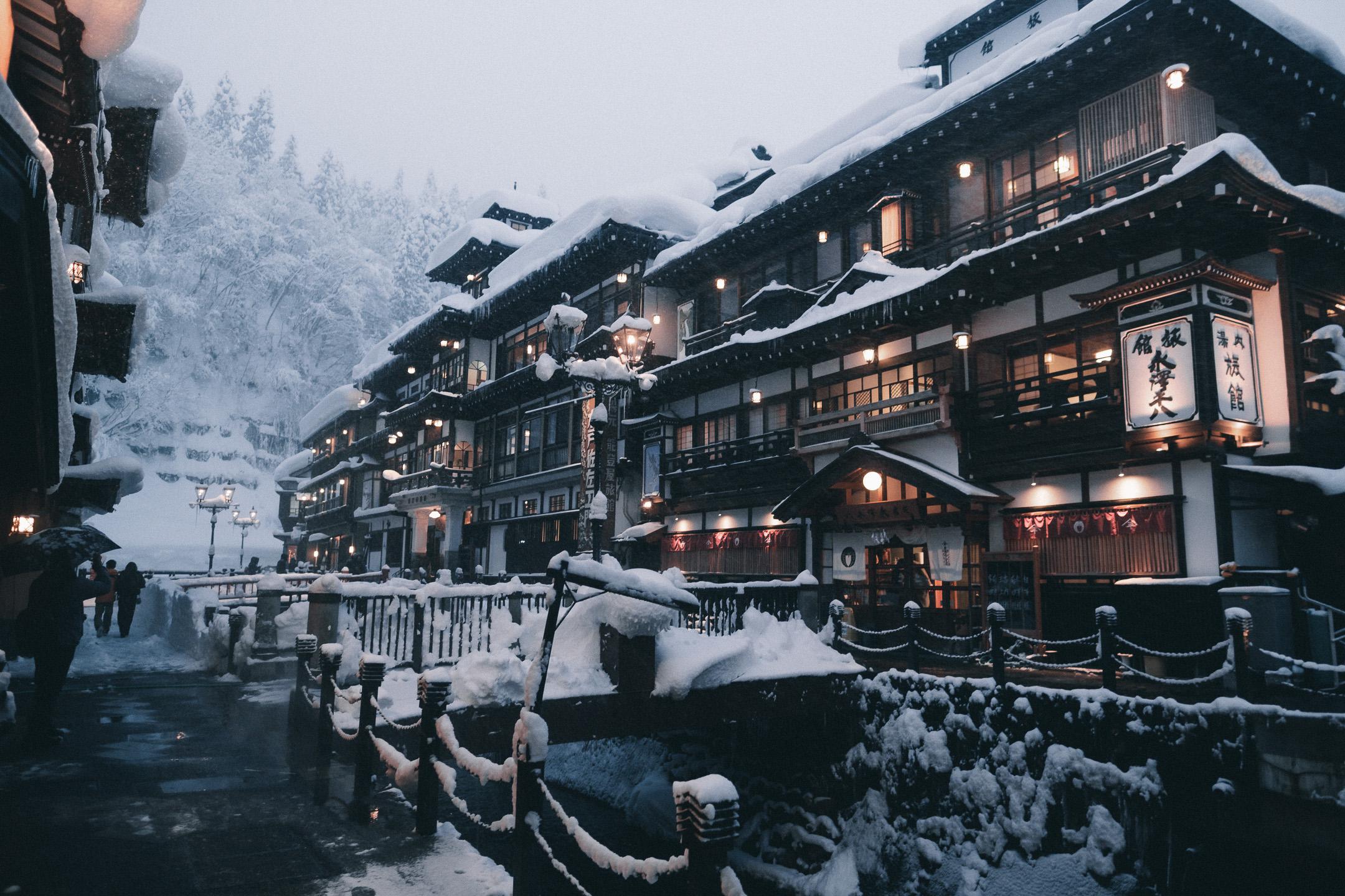 2160x1440 Ginzan Onsen, Japan