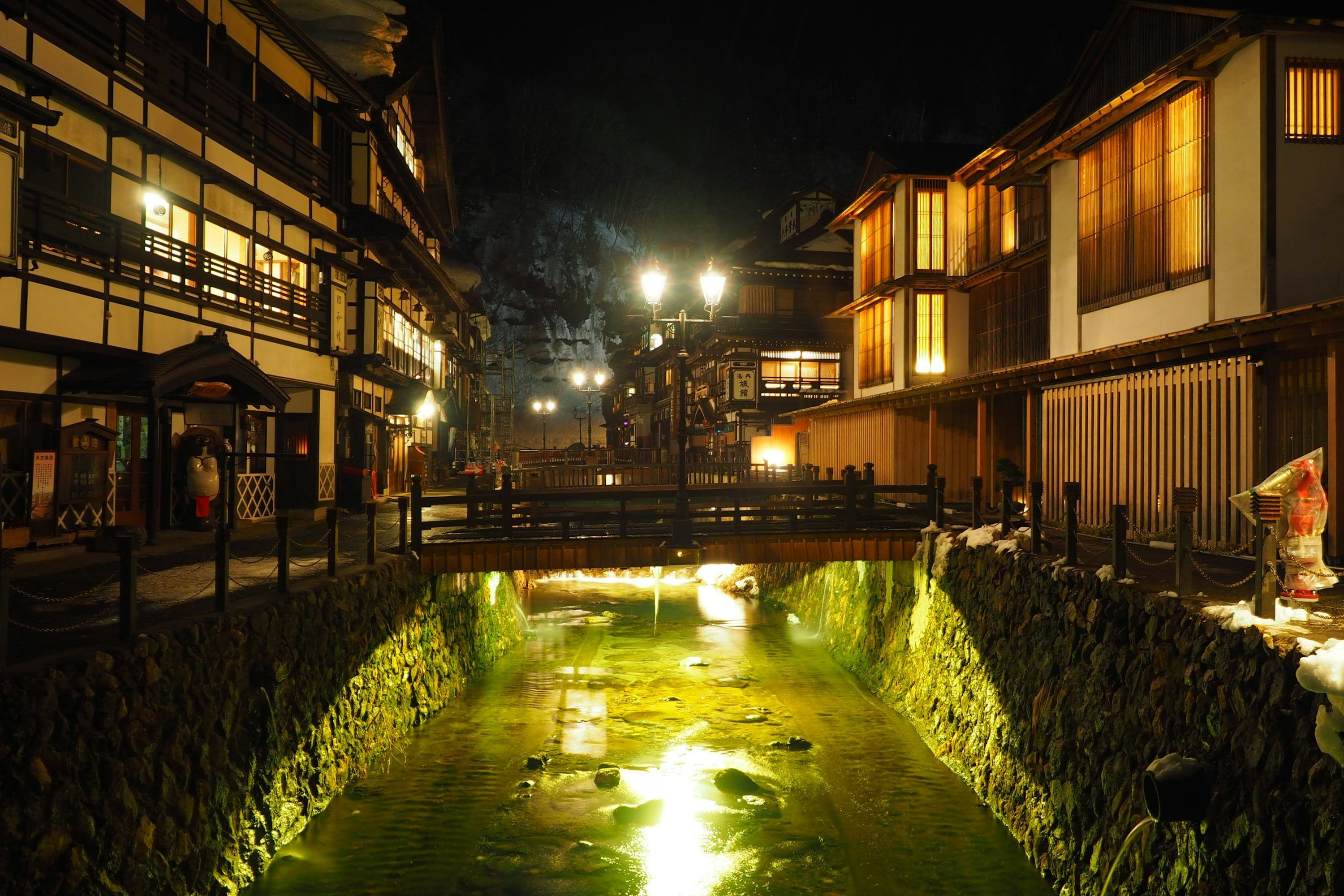 3000x2000 Ginzan Onsen Picture. Download Free Image