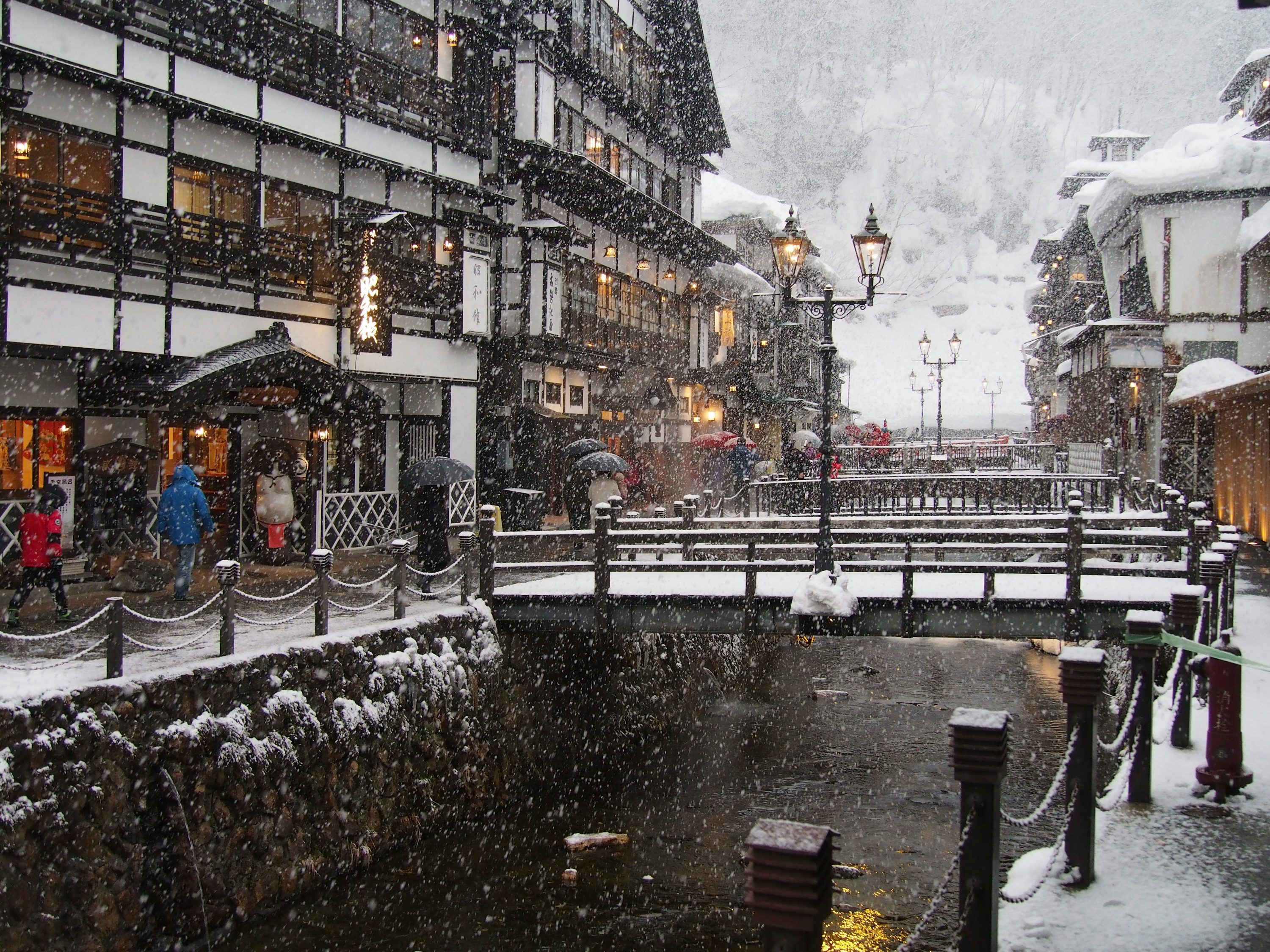 3000x2250 Ginzan Onsen Picture. Download Free Image