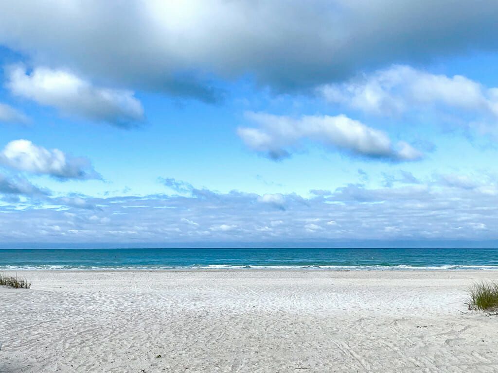 1024x768 Beautiful Beaches on Anna Maria Island