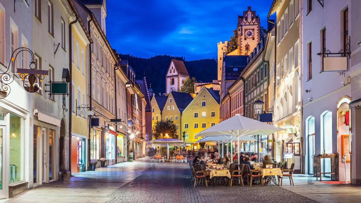 1366x768 Vacation Apartments & Rentals in Füssen from $93 / night