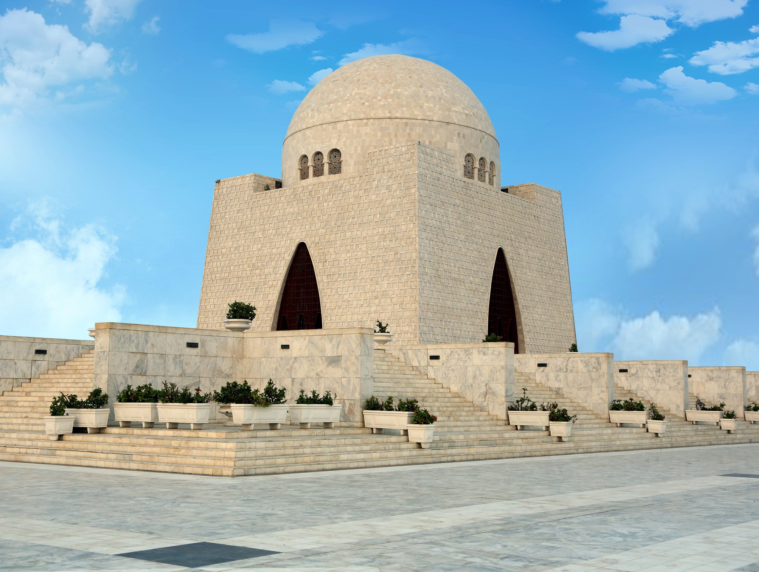 2560x1930 Mazar E Quaid