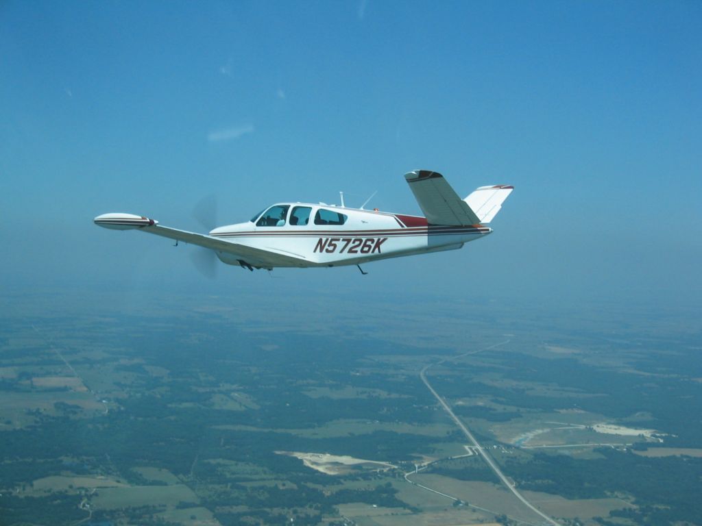 1024x768 Photo of Beechcraft 35 Bonanza (N5726K)