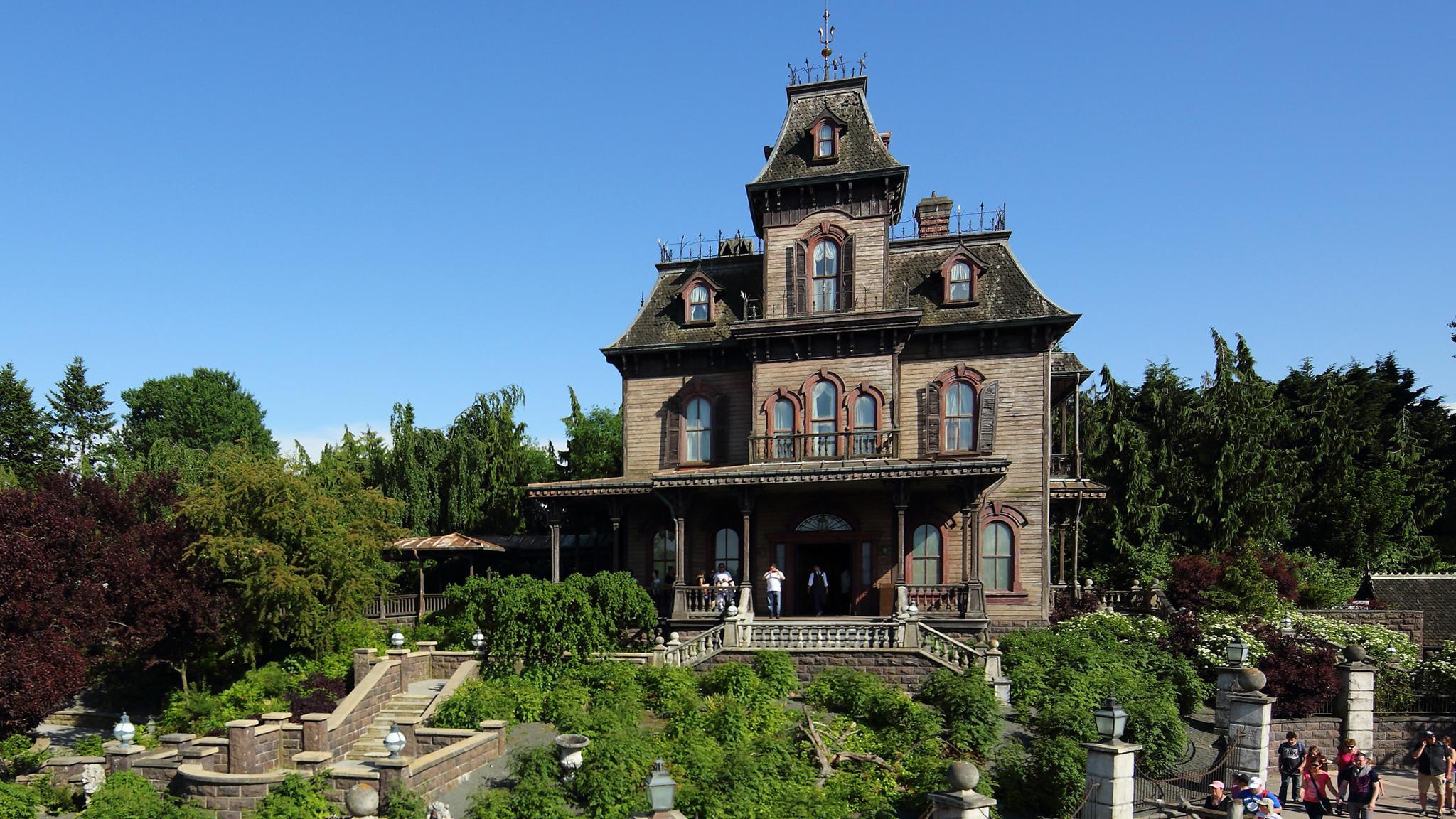 2048x1152 Why Phantom Manor is the Best Version of the Haunted Mansion Squirrel Entertainment