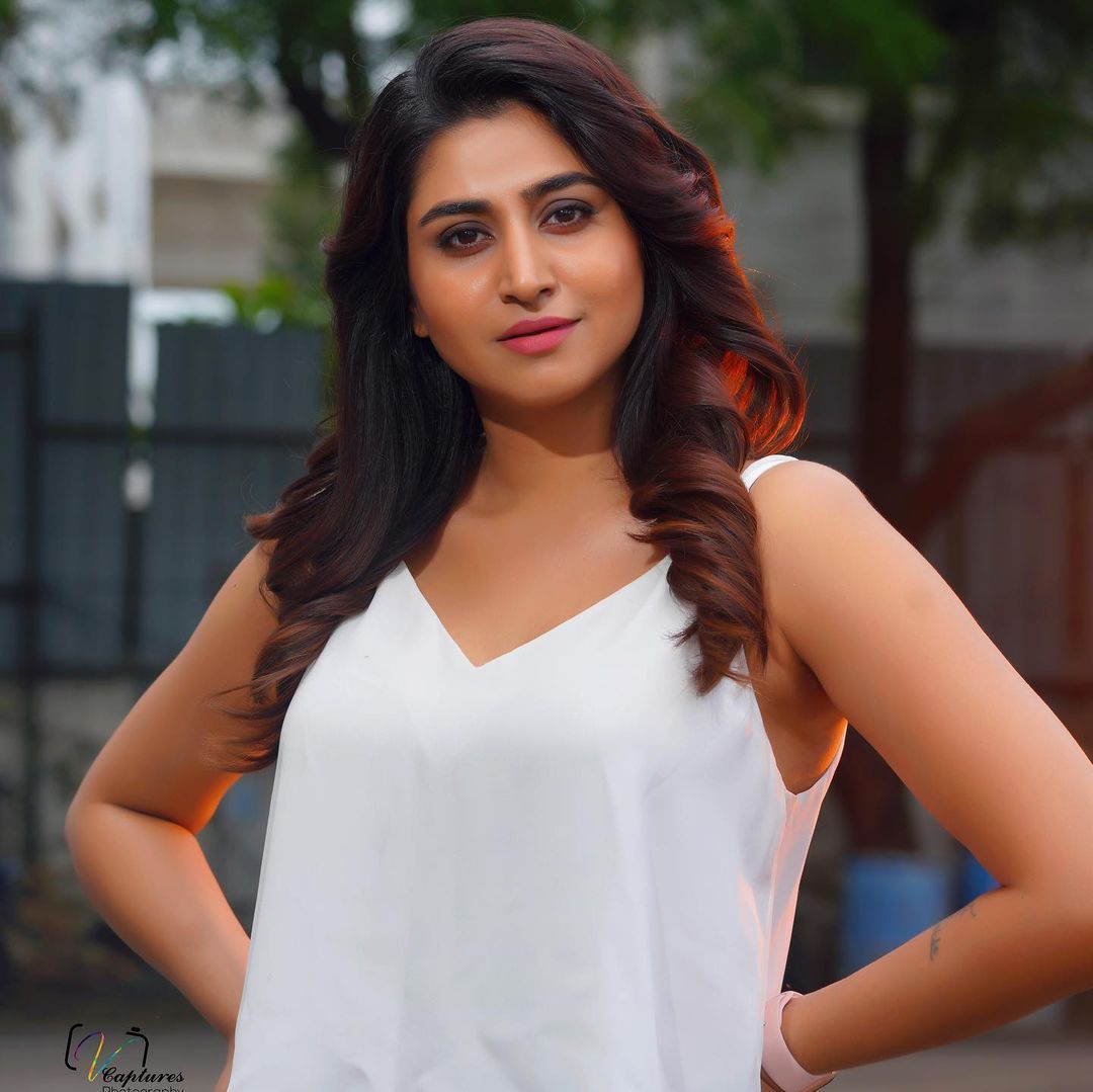 1080x1079 Actress Varshini Sounderajan Latest Photohoot Stills
