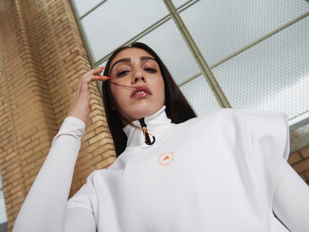 1024x768 Lourdes Leon Channels Mom Madonna's Model Look in Birthday Photo