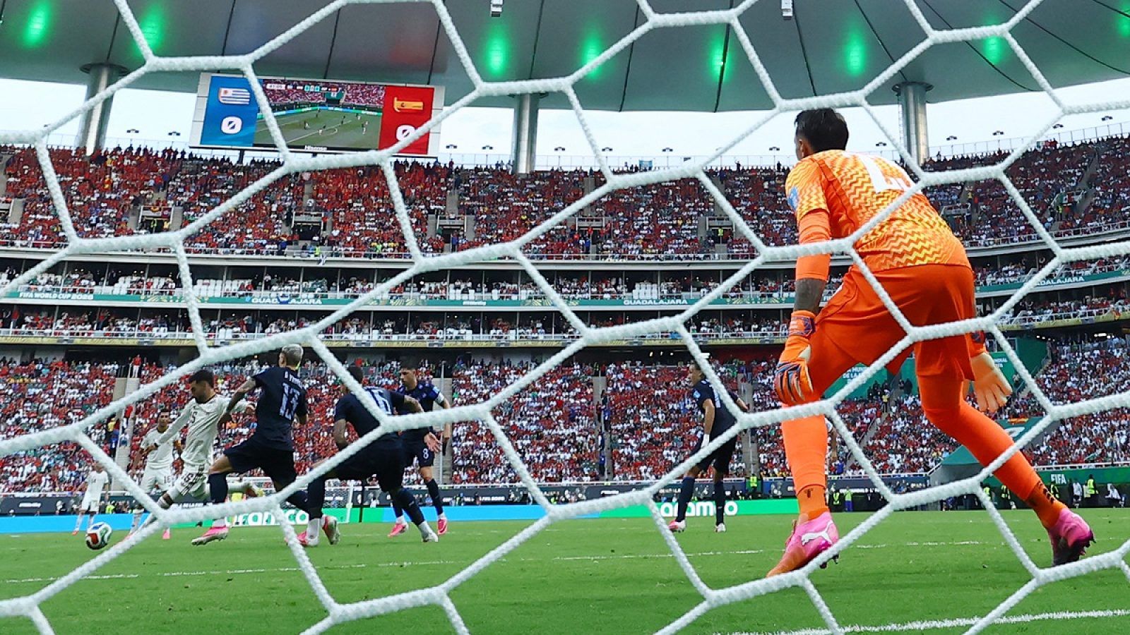 1600x900 FIFA World Cup: Spain knock out Uruguay; take top spot in Group H