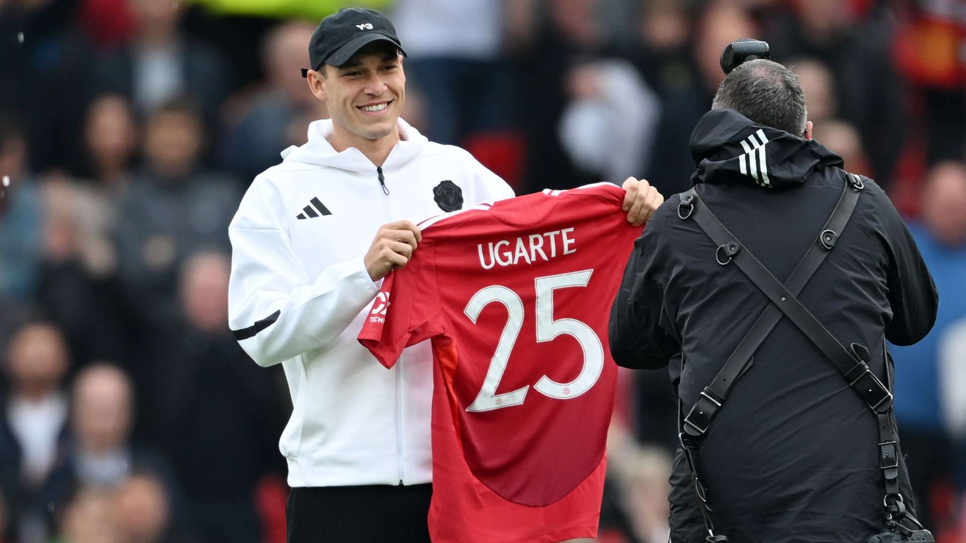 1920x1080 Manuel Ugarte vows to bring 'real fans' of Man Utd success after completing £51m transfer from PSG