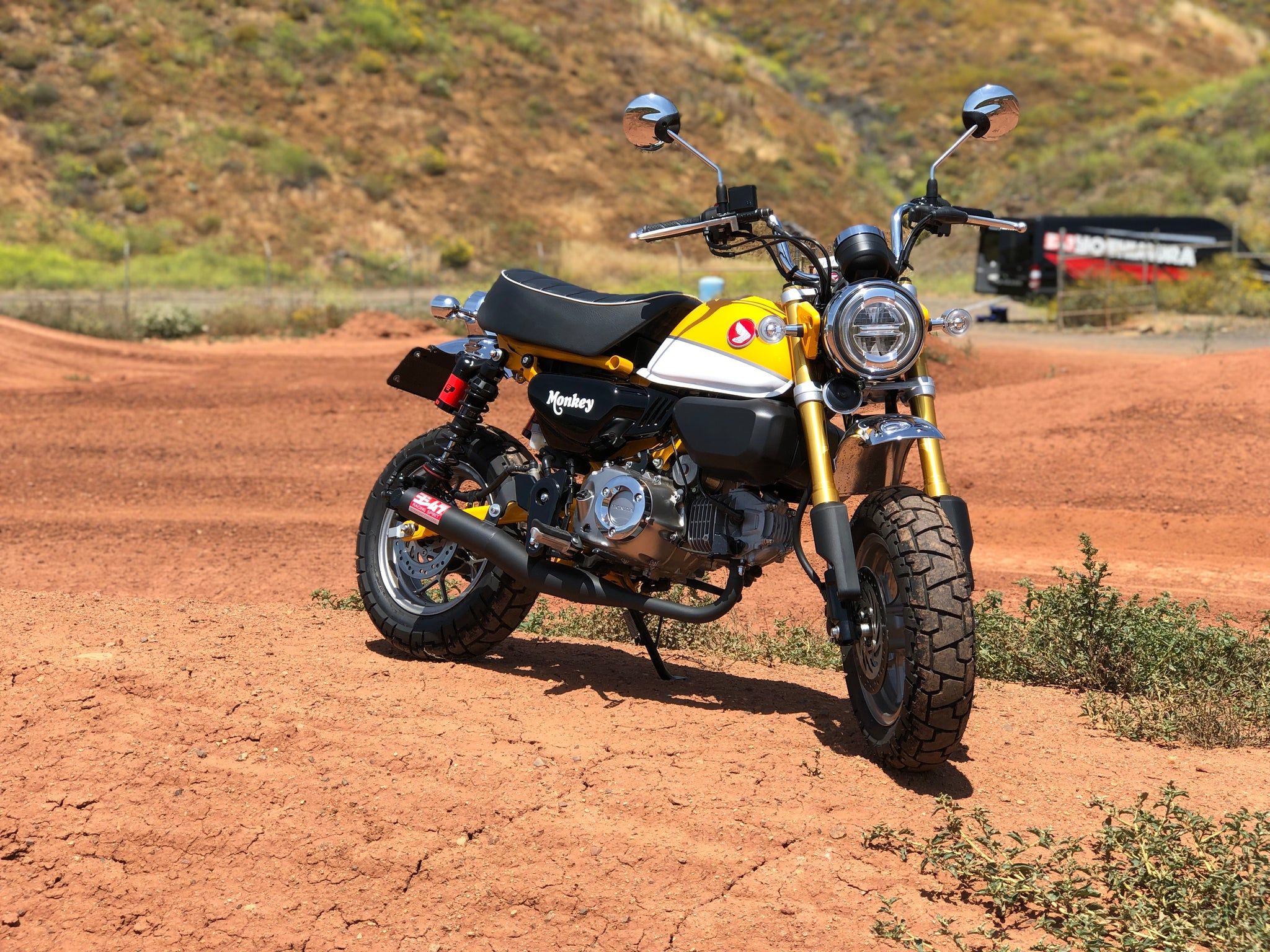 2048x1536 Yoshimura MONKEY 2019 26 Straight Cyclone Full System Exhaust