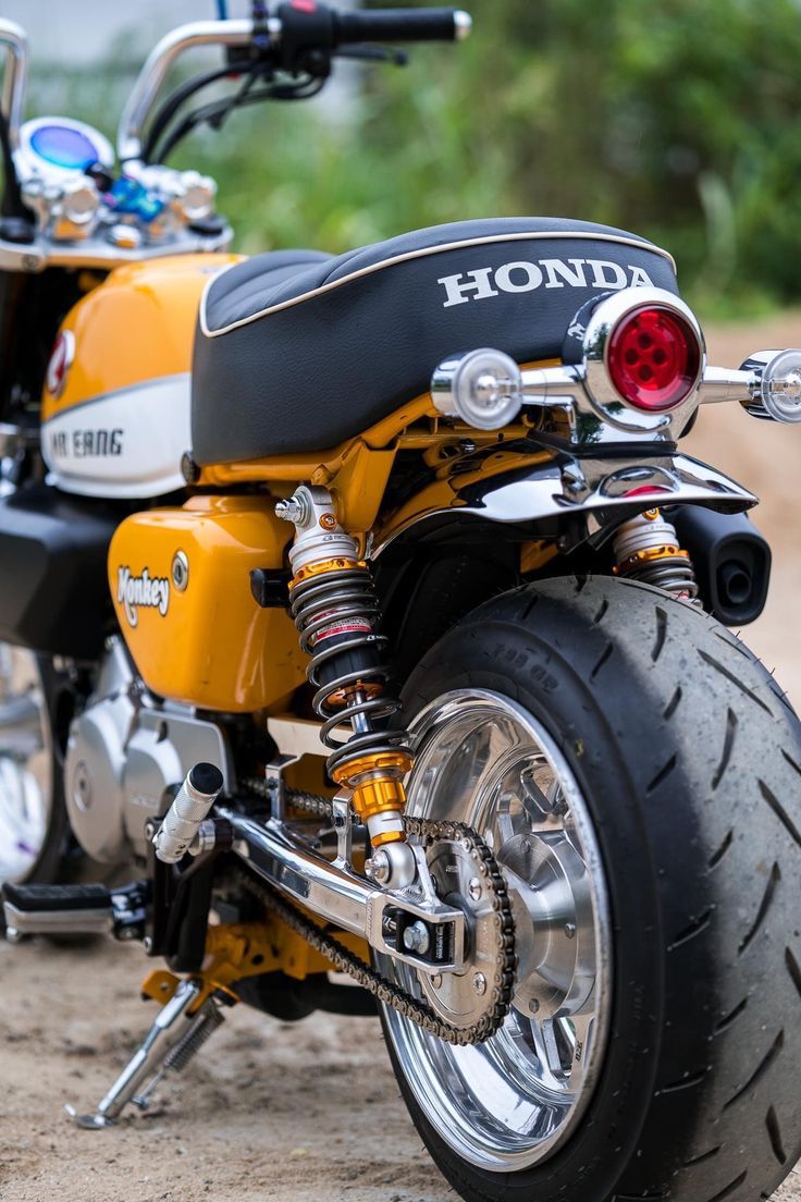 736x1104 Yellow Honda Monkey Motorcycle on Dirt Road. จักรยาน, มอเตอร์ไซค์ฮอนด้า, รถยน