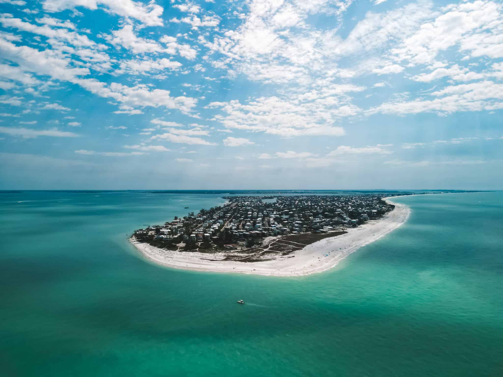 2048x1536 Best Things To Do in Anna Maria Island Daydream Drifters