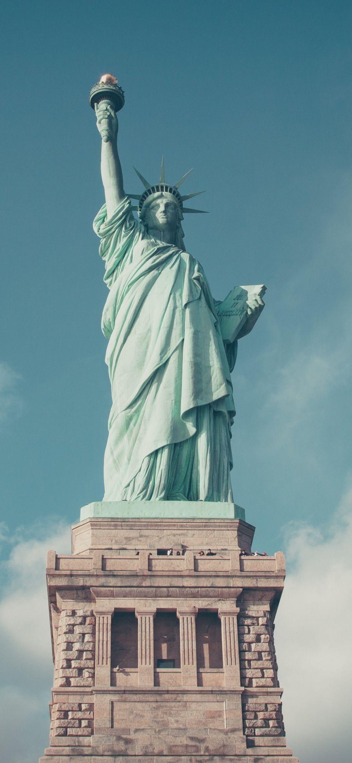 1125x2436 Free download Statue of Liberty Wallpaper iPhone Android Desktop