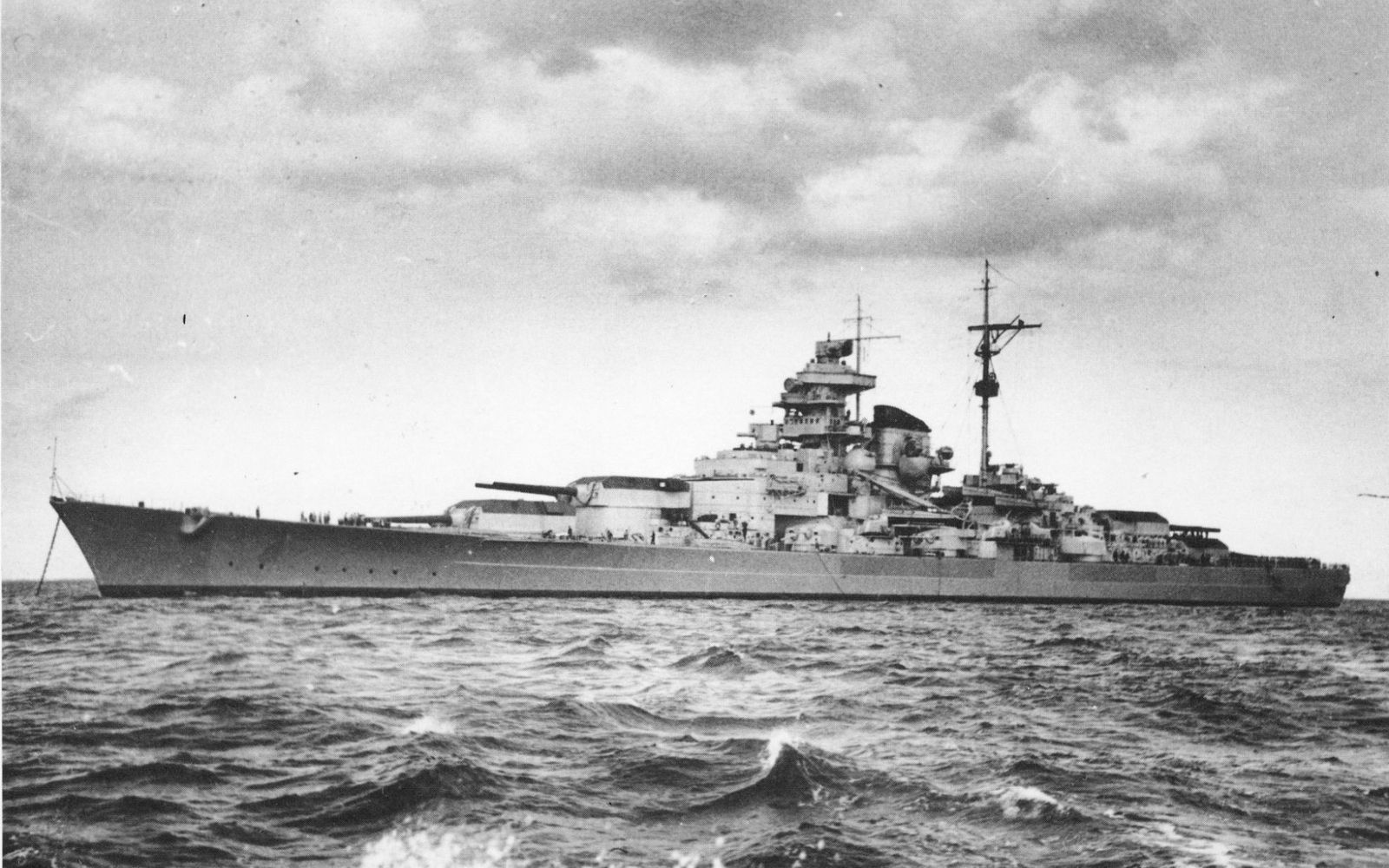 1600x1000 Free German Battleship Tirpitz 4K Wallpaper & Desktop HD Background for PC