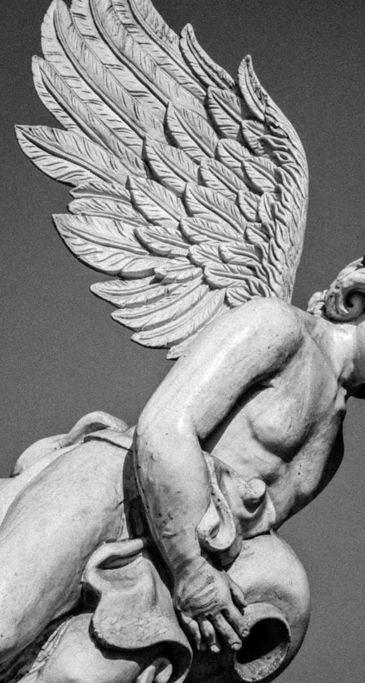 744x1392 Roman Statue Wallpaper