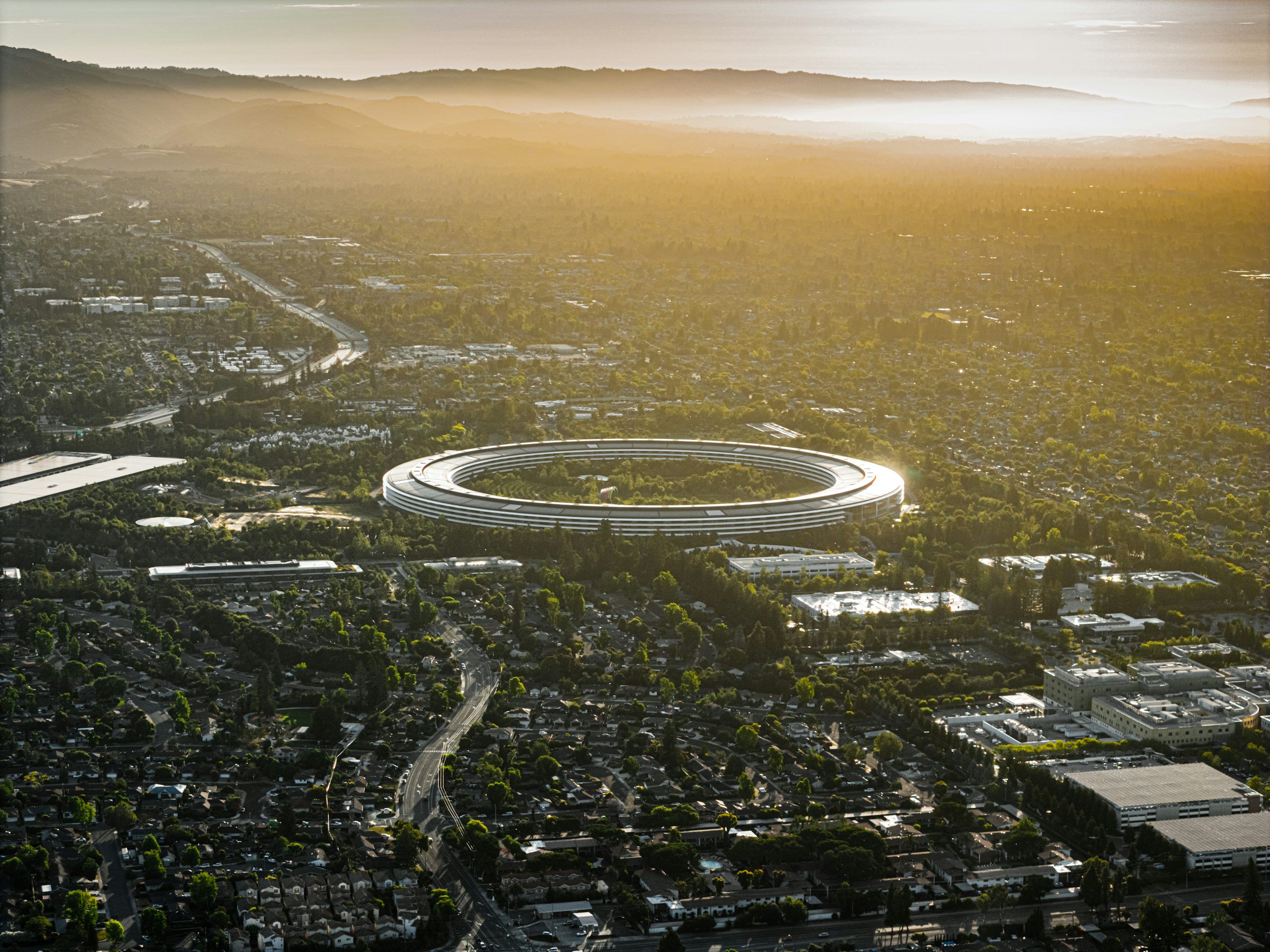 3000x2250 Apple Park Picture. Download Free Image