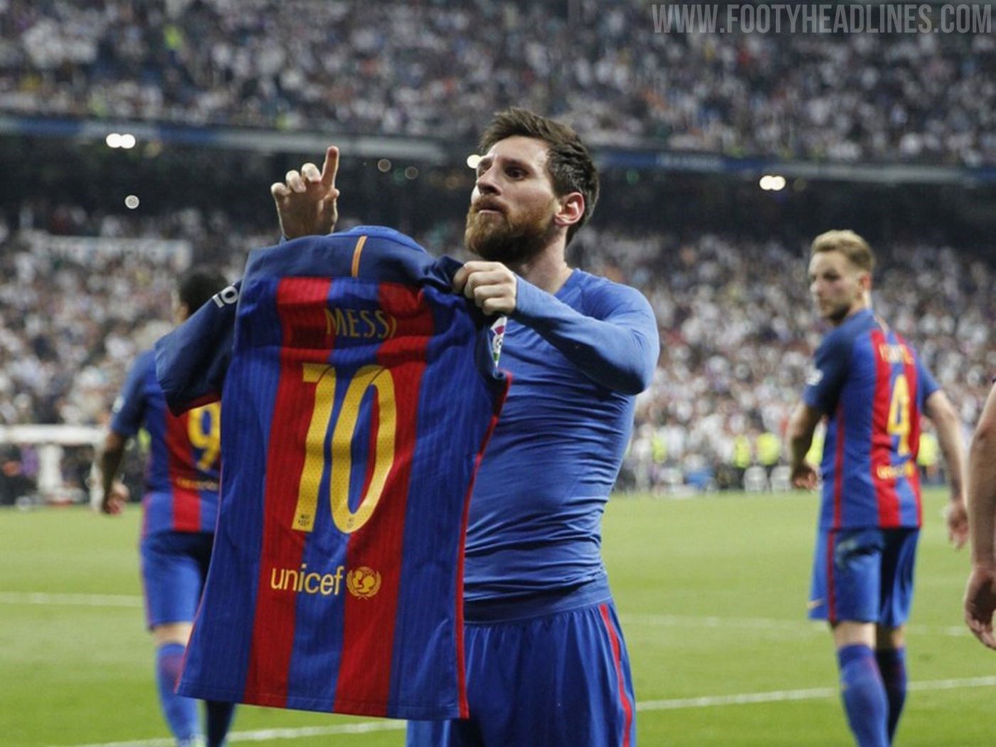 1400x1050 Messi Jersey Celebration Wallpaper Messi's Iconic Celebration: A Legendary Message