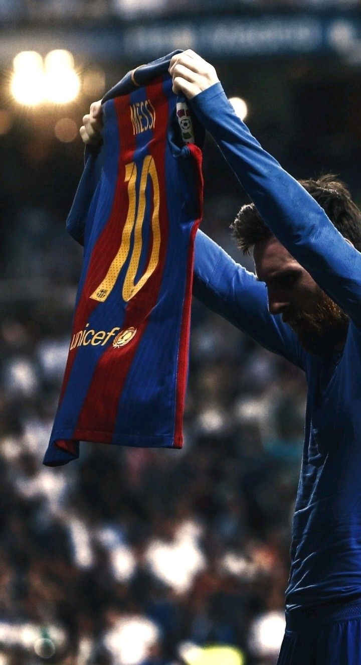 720x1325 Messi
