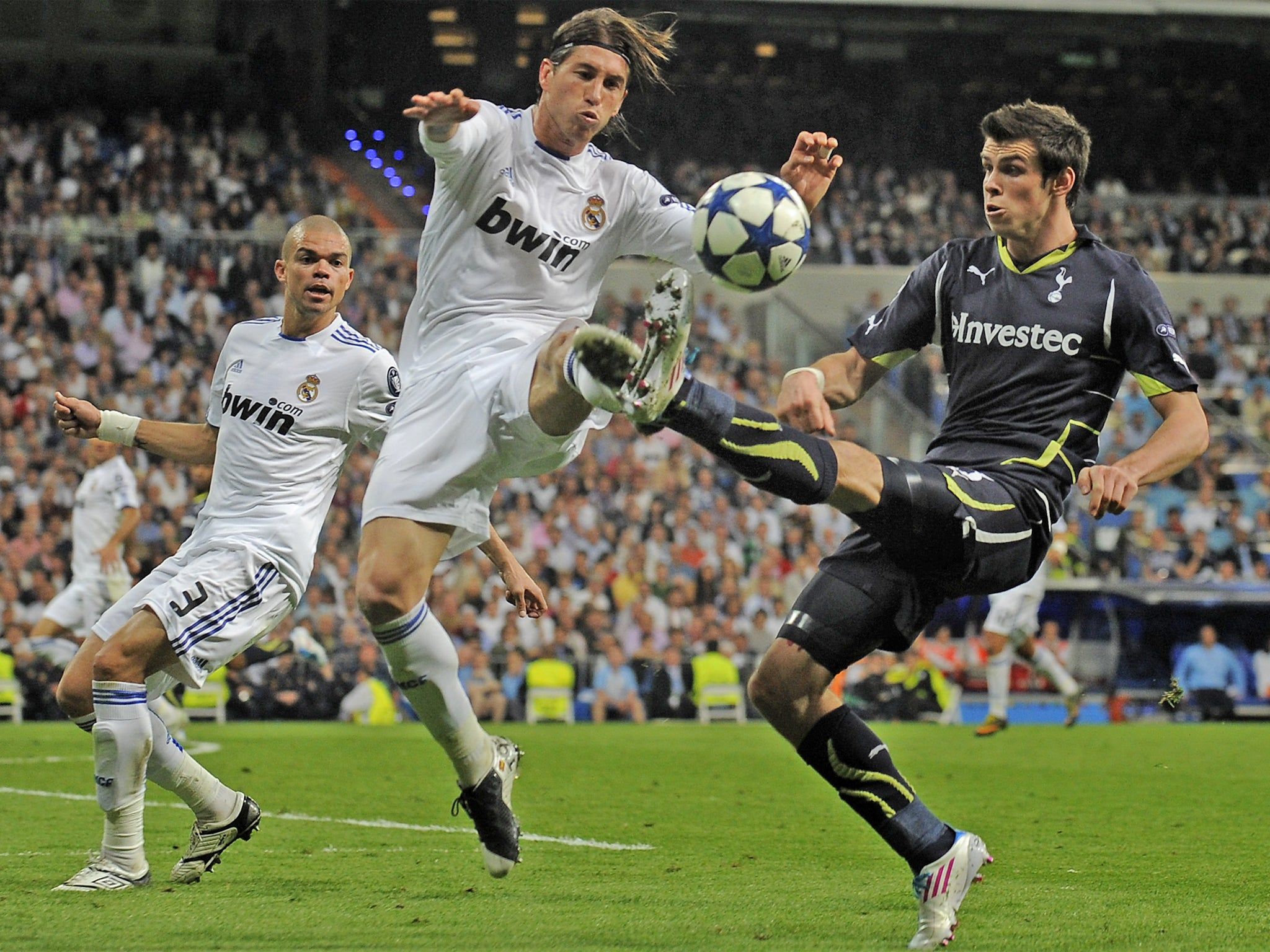 2048x1536 Real Madrid's Three Point Plan To Lure World's Best Players To The Bernabeu Gareth Bale