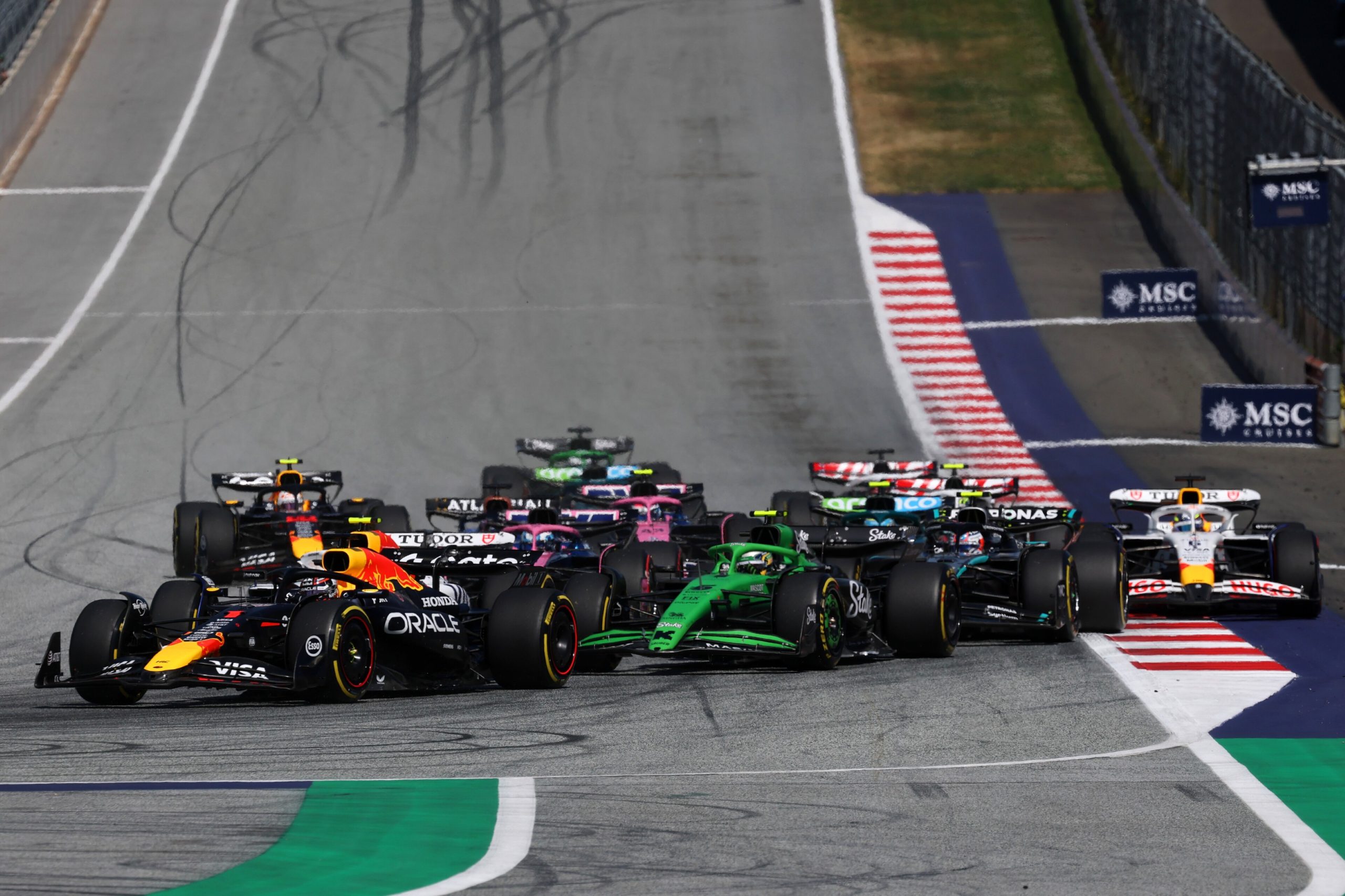 2560x1706 Wallpaper Photo 2025 Austrian F1 Grand Prix