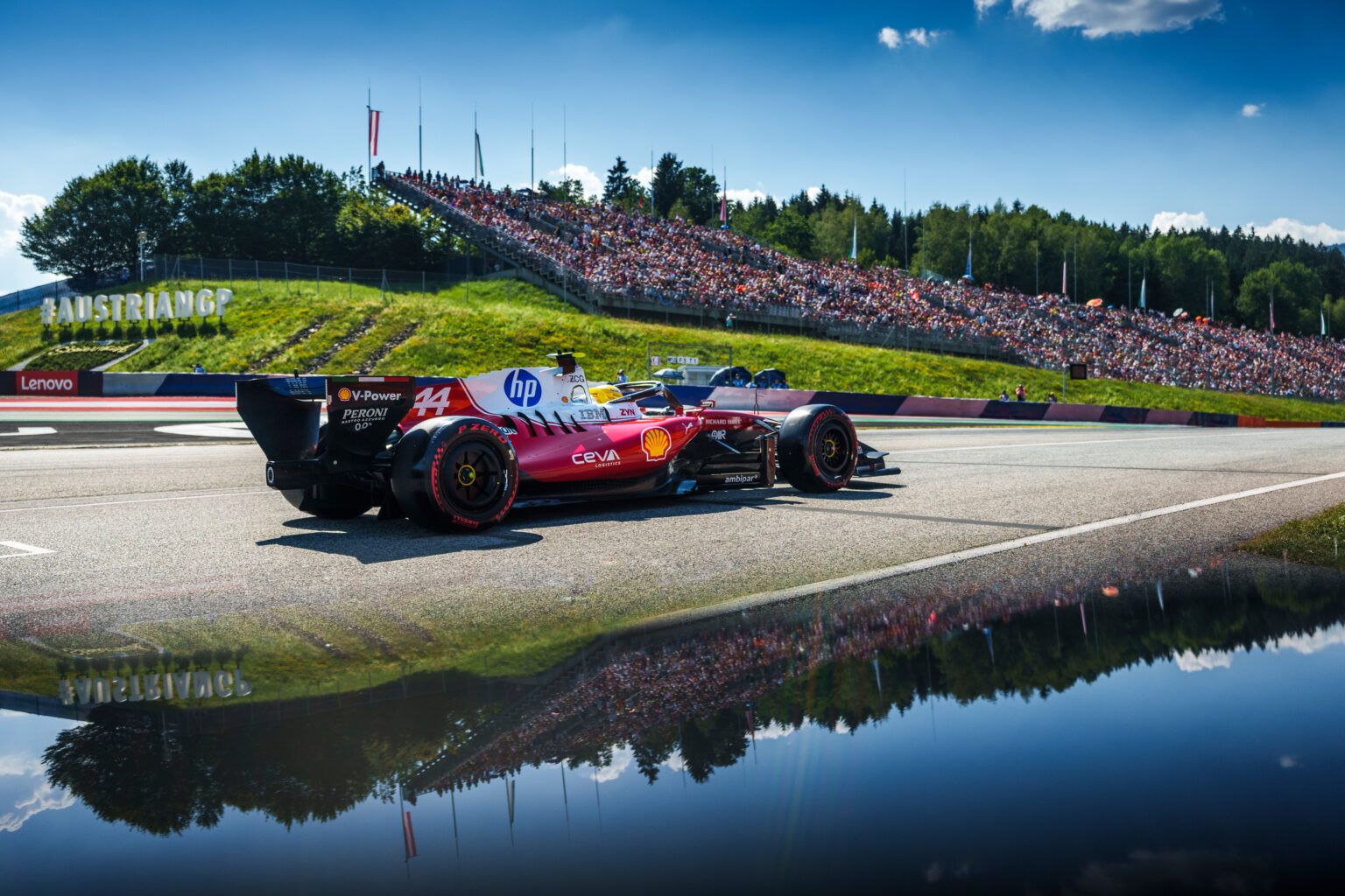 1536x1024 Lewis Hamilton Explains Why Ferrari Struggled at the 2026 Austrian Grand Prix