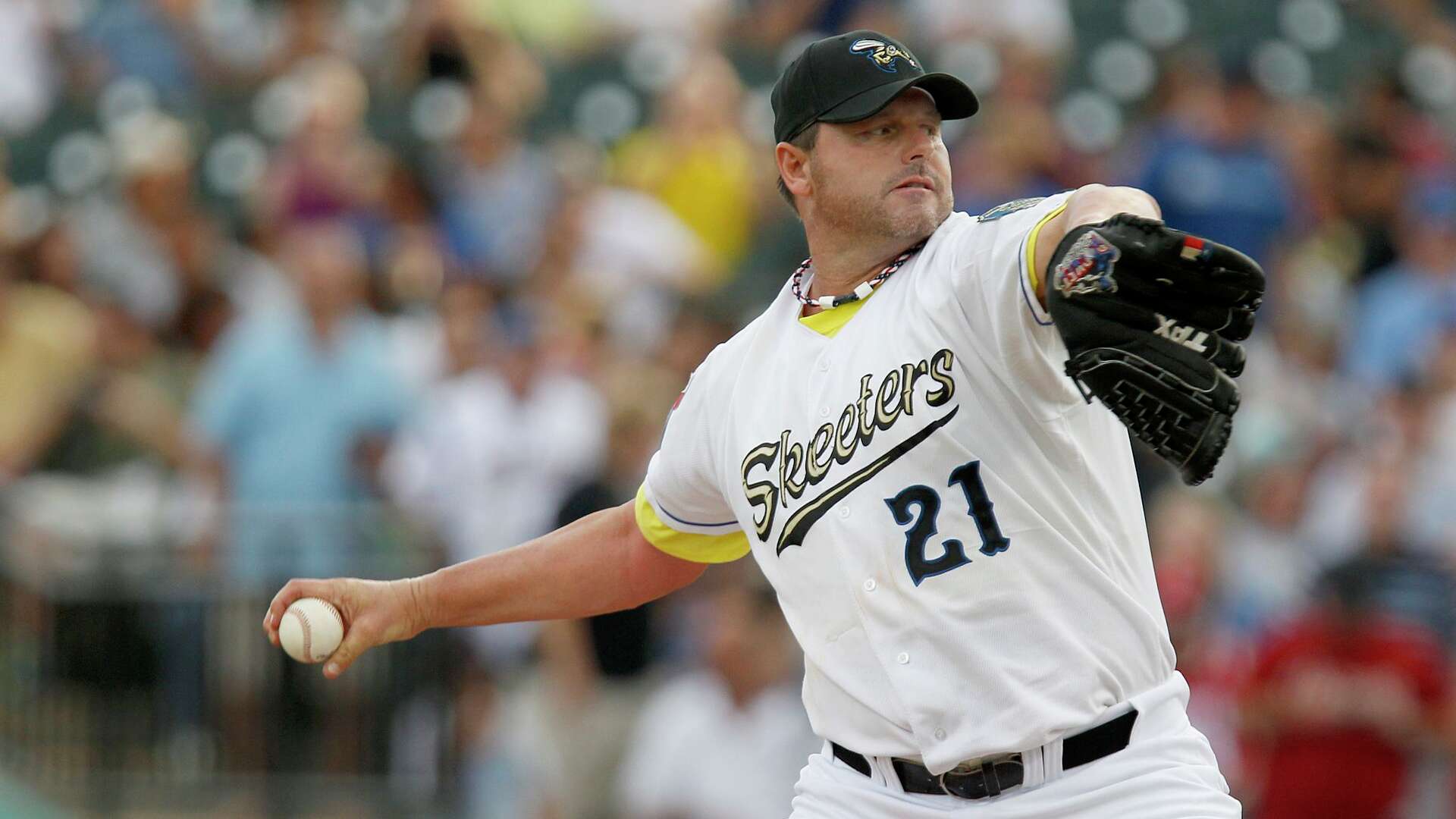 1920x1080 Roger Clemens earns standing ovation after scoreless debut for Sugar Land Skeeters