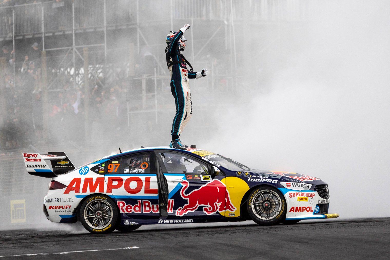 1520x1013 Poll: van Gisbergen's best drive of 2022