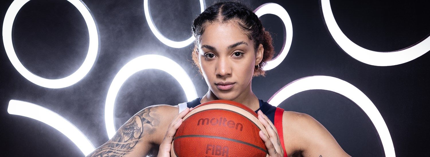 1500x550 Gabby Williams Wallpaper
